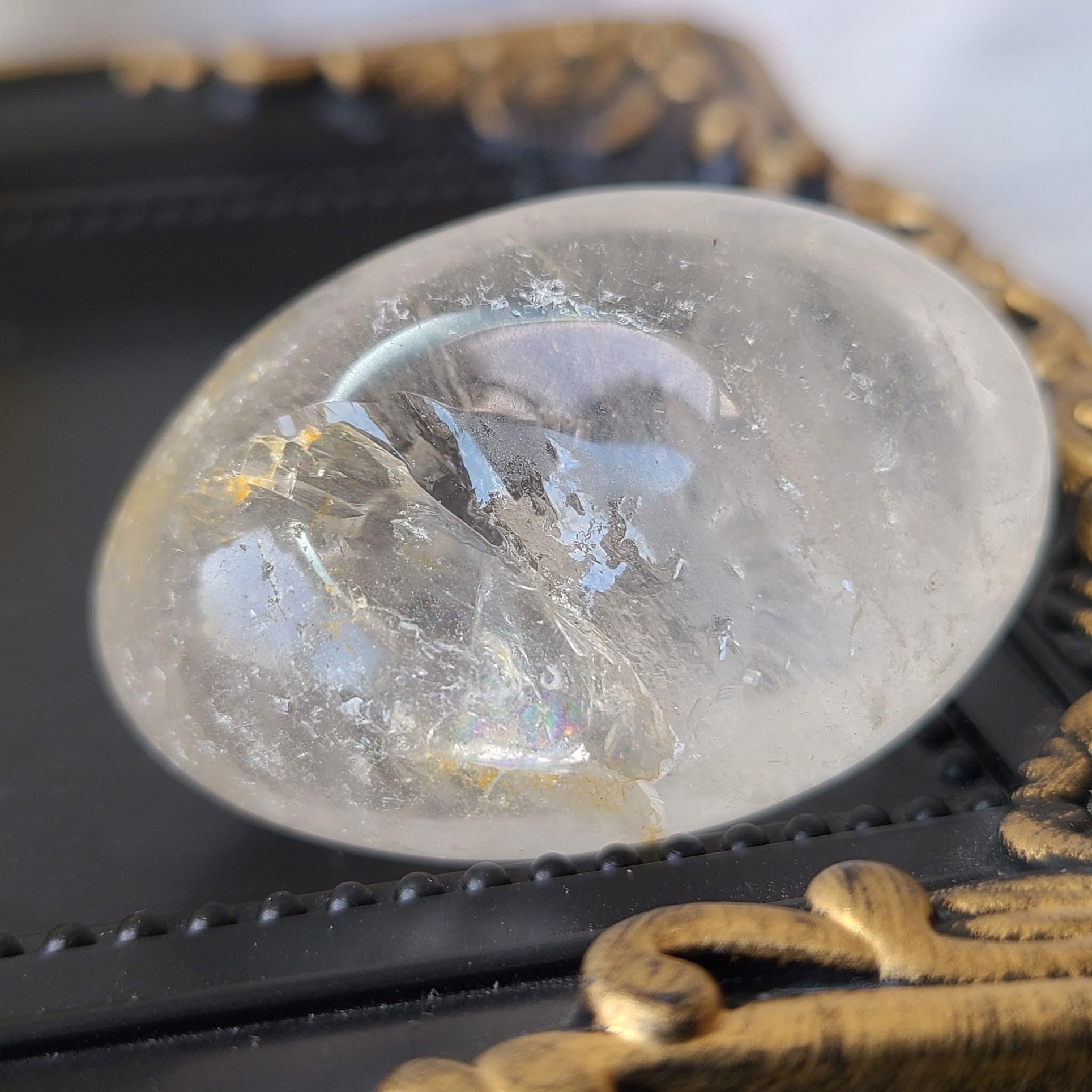 Amazon.co.jp: 水晶 握り石 47g 現物販売 金色巾着付 水晶 握り石 握り