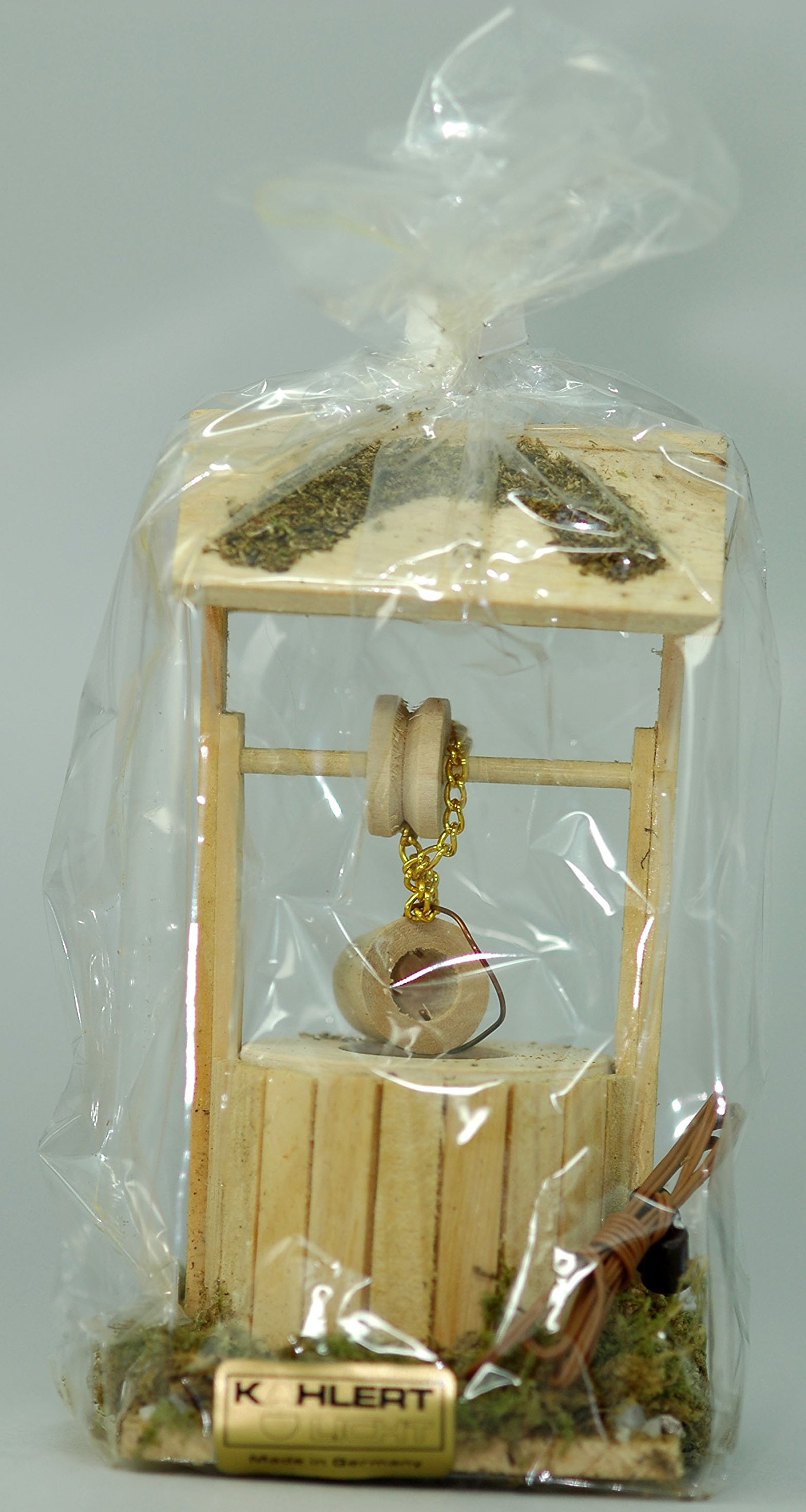 Puits en bois clair Kahlert Licht 40659 pour village de Noël