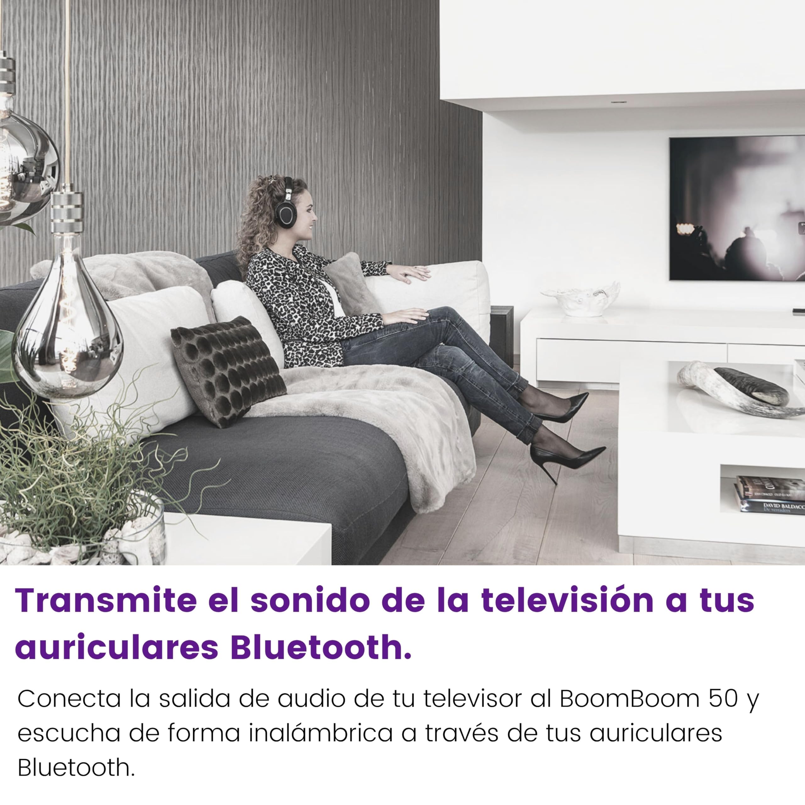 Marmitek BoomBoom 50 - Transmisor Bluetooth TV para auriculares | Emisor de audio jack 3,5 mm para sonido TV inalámbrico, USB, Plug & Play, AAC, aptX, A2DP y fácil emparejamiento