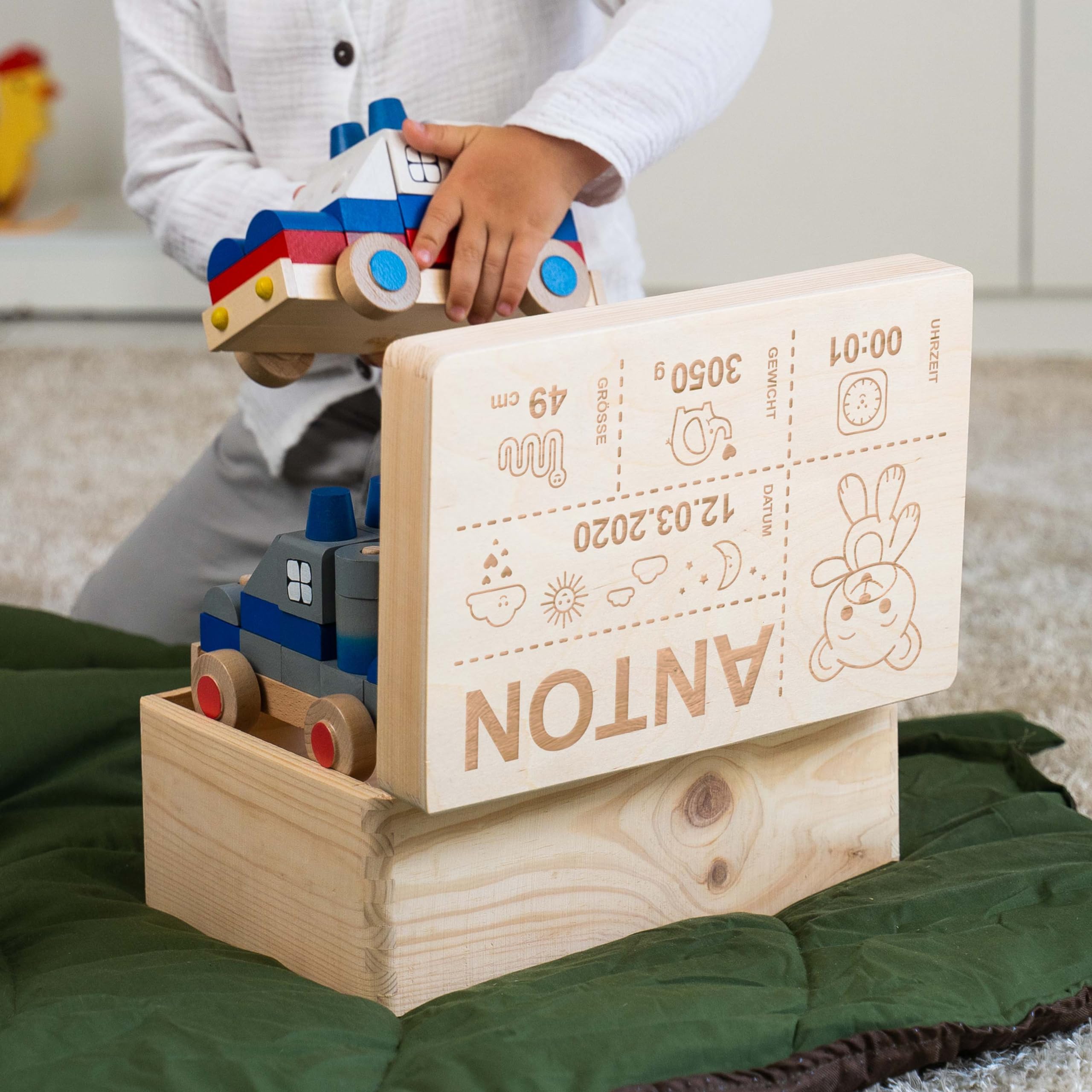 LAUBLUST Erinnerungsbox Baby Personalisiert - Geschenk zur Geburt mit Name | Teddybär, Größen S, M, L, XL - Kinder Erinnerungskiste aus Holz für Mädchen & Jungen | Holzkiste Natur oder Weiß - FSC®