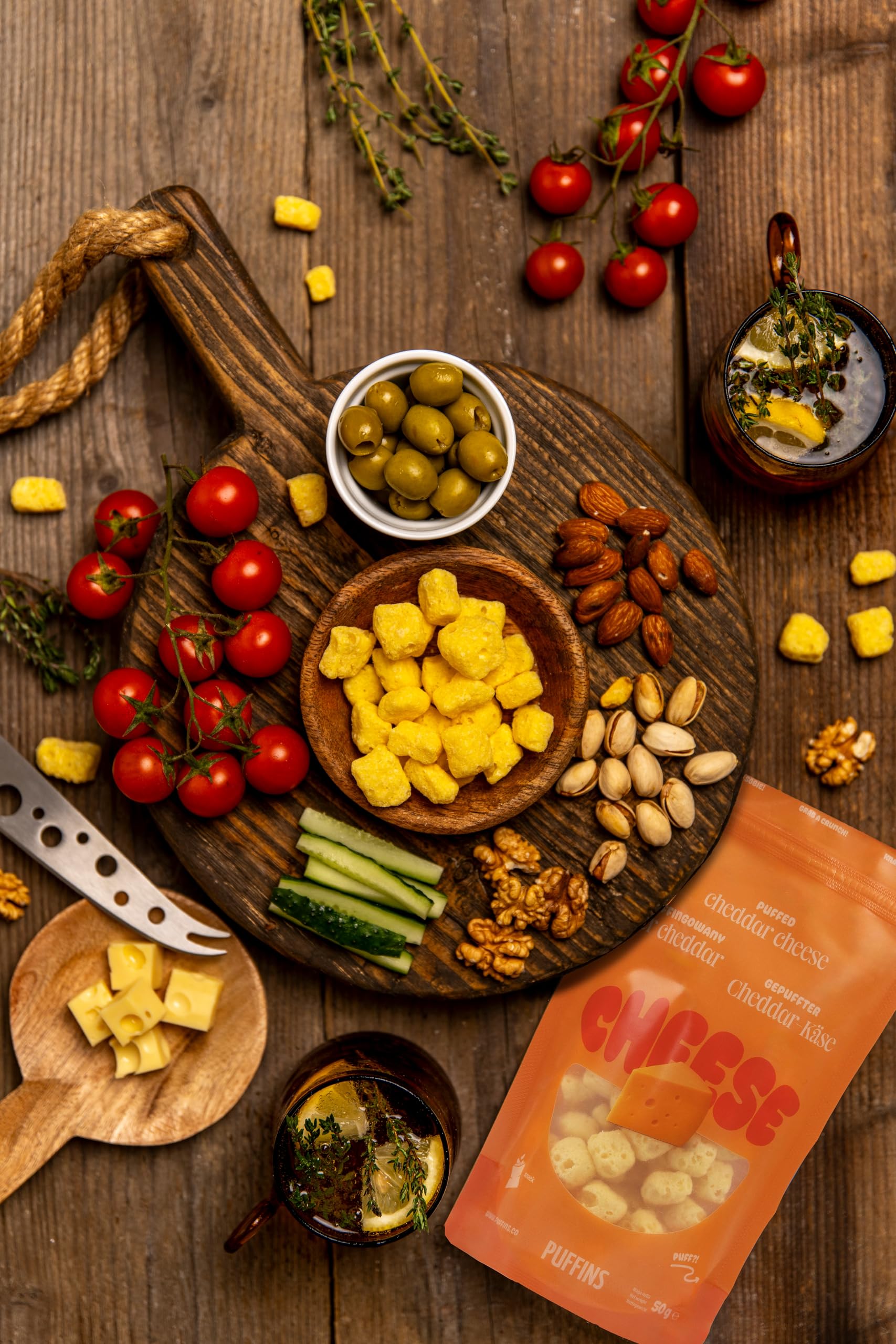 PUFFINS - Crispy Cheese Keto Snack - Cheddar Cheese - 100% sera - bez cukru, GMO, węglowodanów - przekąska białkowa - zdrowe przekąski dla dzieci i dorosłych, bezglutenowe, wysokobiałkowe - 4x50g