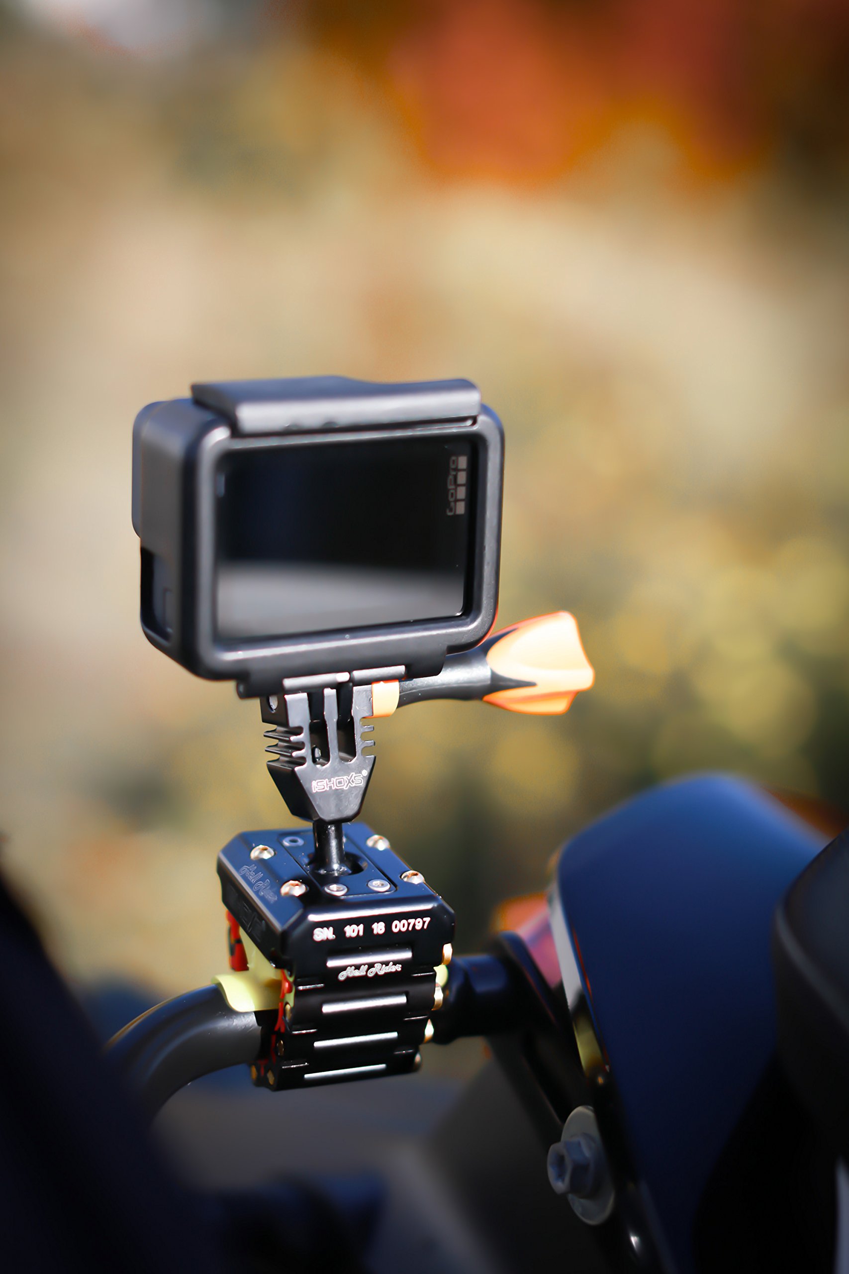 Hell Rider. Completamente in alluminio, adatto per Go-Pro. Motorbike Mount, con diametro di 15-42 mm (allungabile fino a 200 mm) per profilati circolari, ovali o quadri