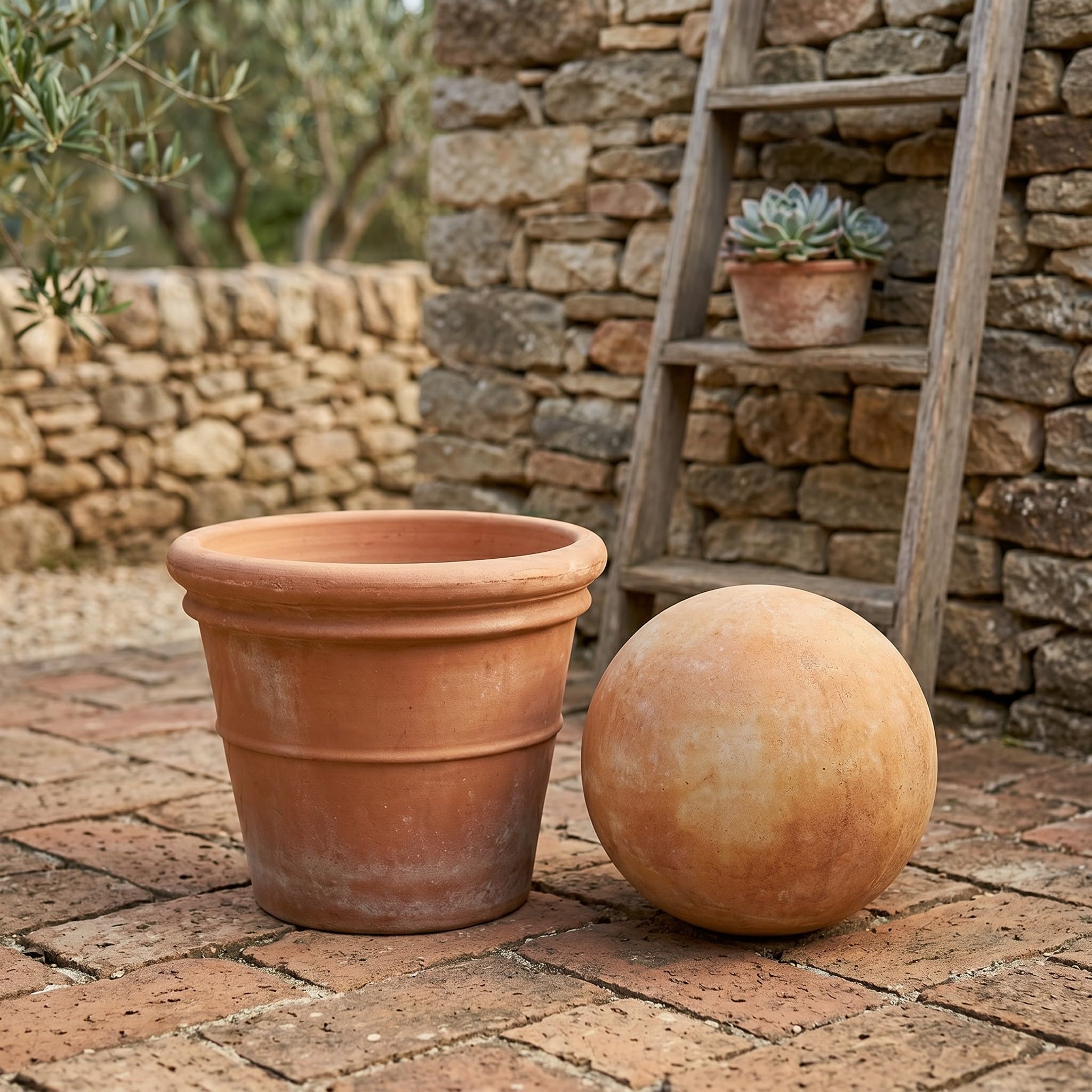 Teramico Massive Terrakotta-Kugeln für Ewigkeit: Handgeformt, frostfest & in vielen Größen für Garten, Balkon & Terrasse – Set-Angebote inklusive! (28cm)