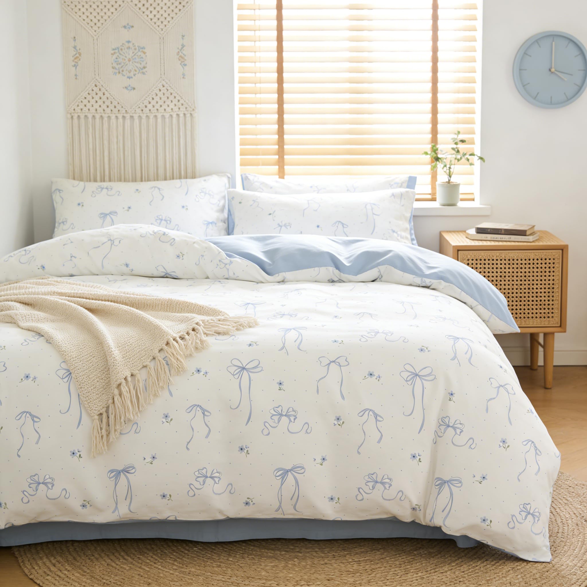 Covebett Blue Bows Duvet Cover Double White Blue Bow Bowknot Floral Print Kawaii Bedding Set Kids Girls Cute Bow Tie Microfiber Comforter Cover 200x200 cm with Zipper Closure and 2 Pillowcases 50x75 โ image 1