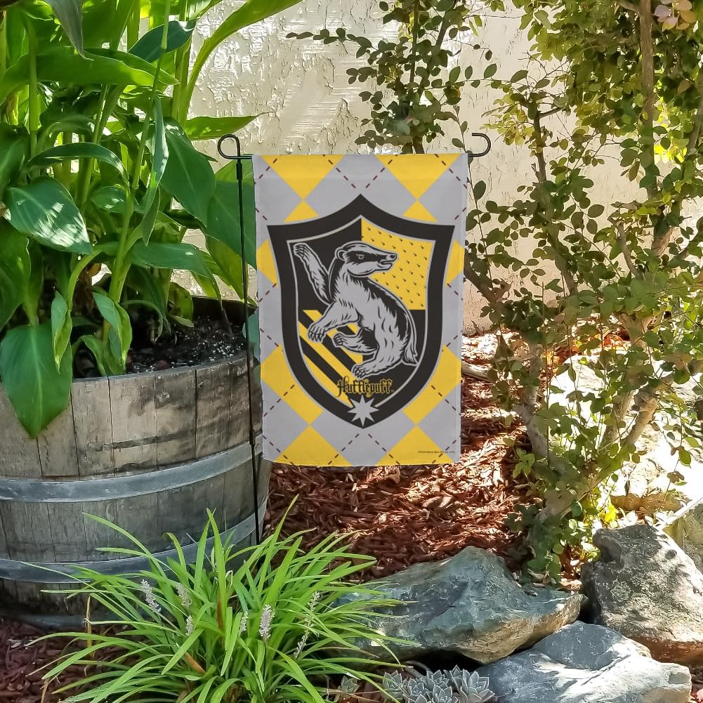 Harry Potter Hufflepuff Plaid Sigil Garden Yard Flag