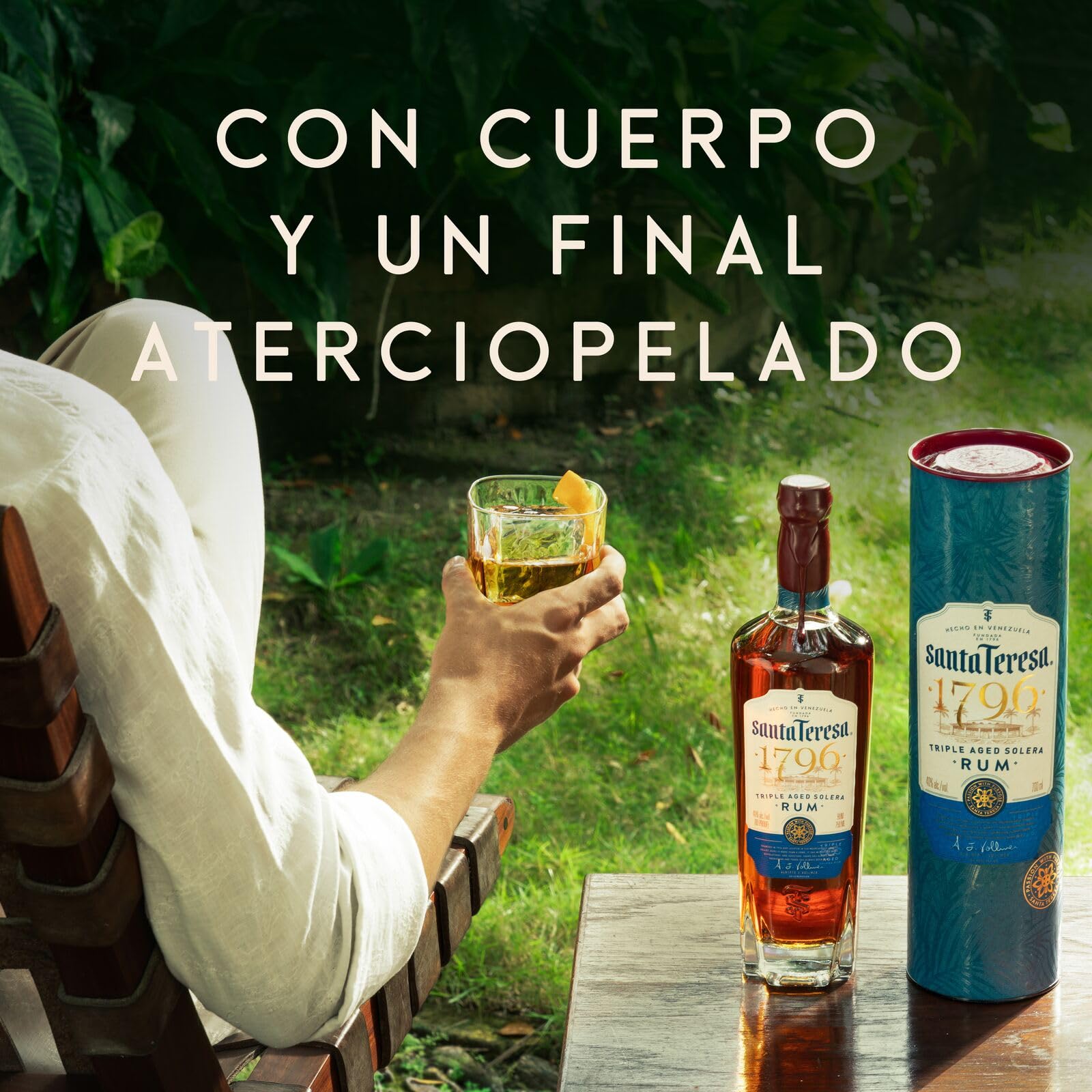 Ron de solera con triple añejamiento Santa Teresa 1796, 40 % vol., 70 cl / 700 ml, ron oscuro venezolano super premium Single State acabado en barricas de roble