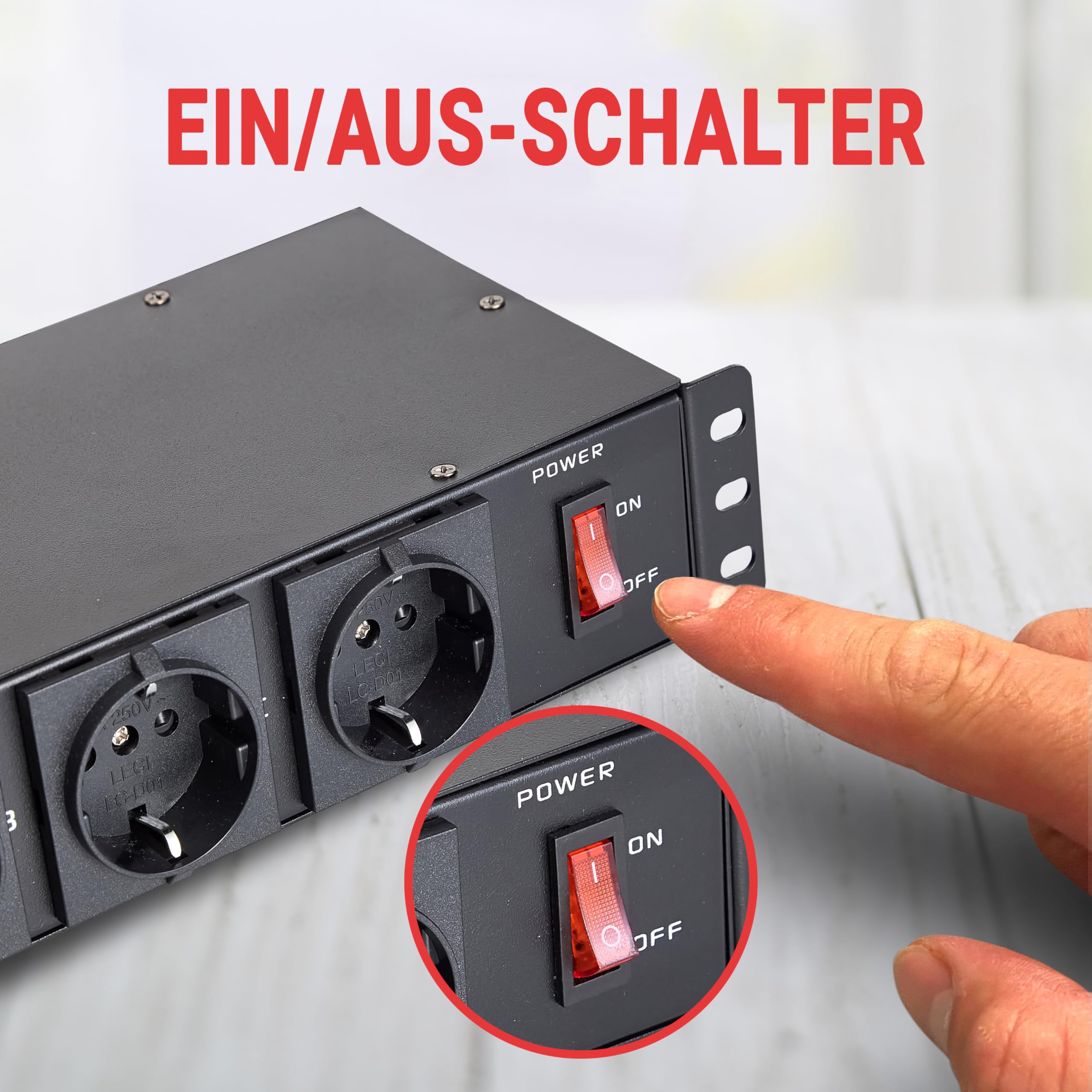 Pyle Stromverteiler- 1U Rack, Mehrfachsteckdose mit 12 Fest Verkabelten Ausgängen, 3 Frontsteckdosen & 4 USB-Ports (5V/2A), 5 m Netzkabel, Metallgehäuse, Rack-PDU für Studio, Bühne & Installation