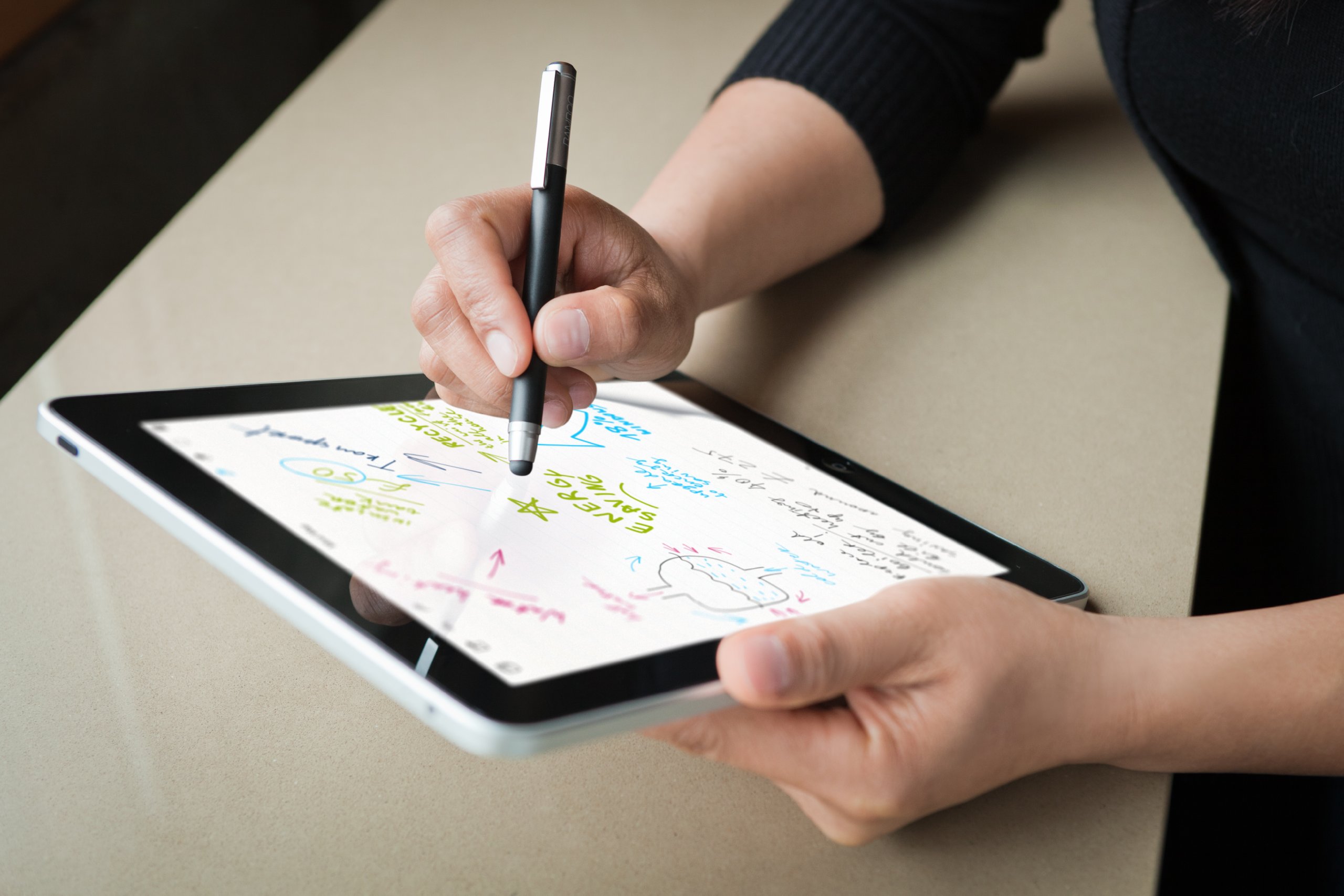 Wacom Bamboo Stylus Solo - CS-100- Penna per iPad e tablet - Bianco [Vecchio Modello]