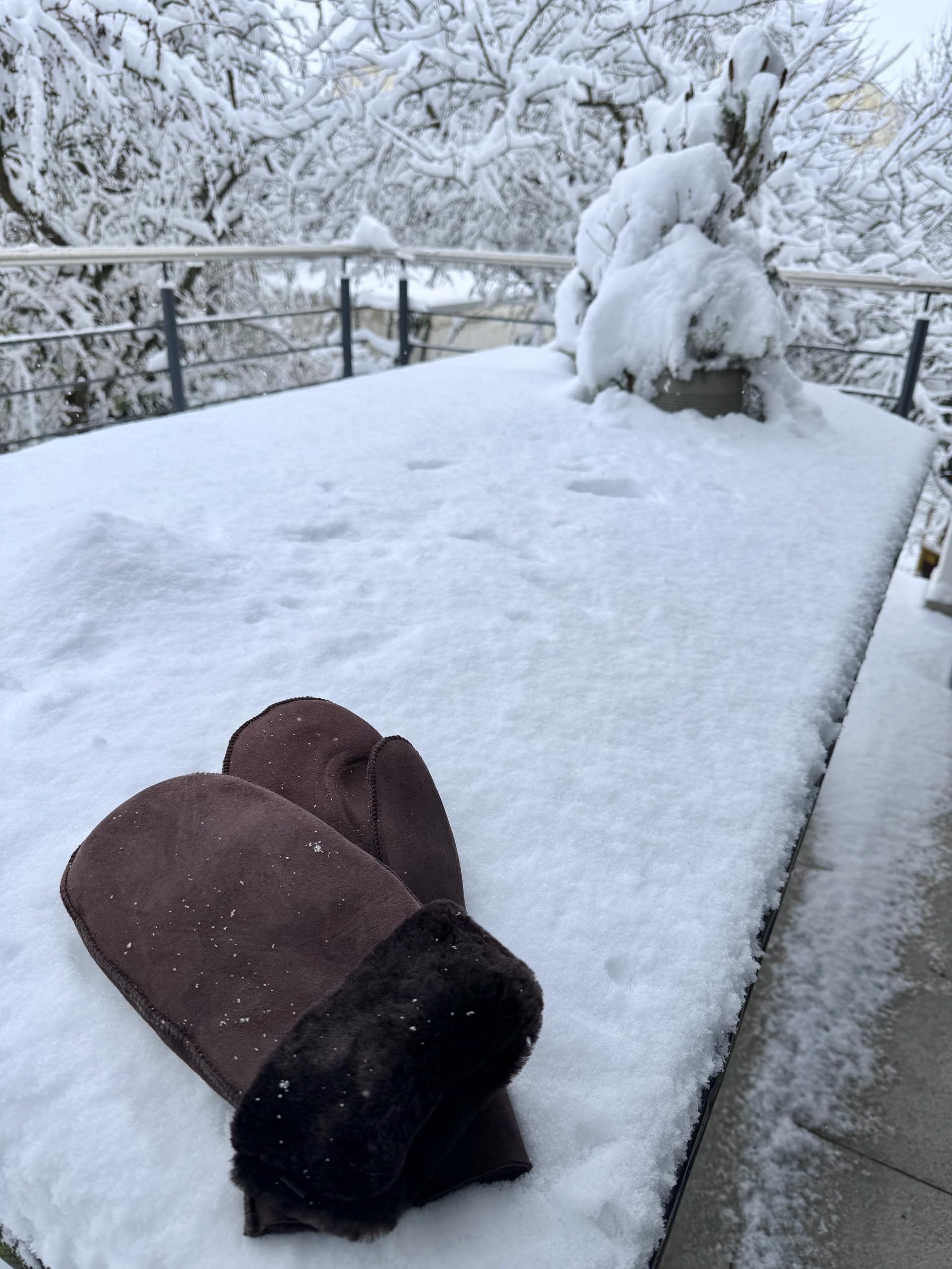 Lekra Lammfell Fausthandschuhe kuschelig warm aus echtem gewachsenem Lammfell