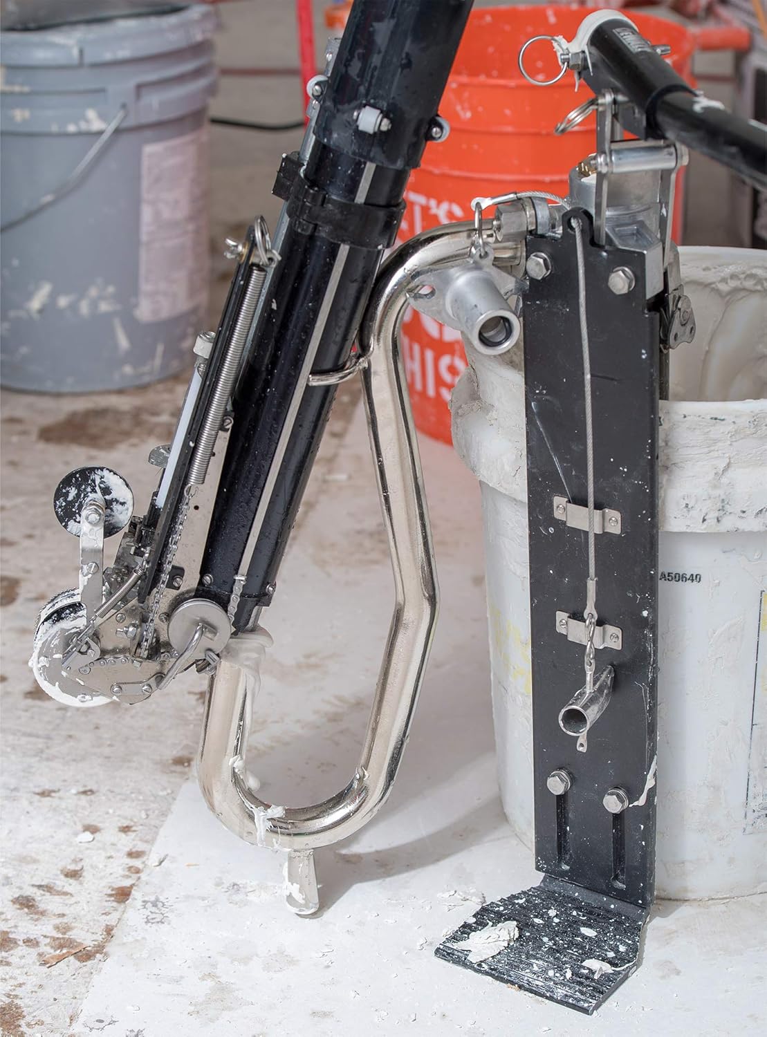 Flash Deals - 70% OFF DEWALT Compound Pump + Free Box Filler Valve | DXTT-2-771