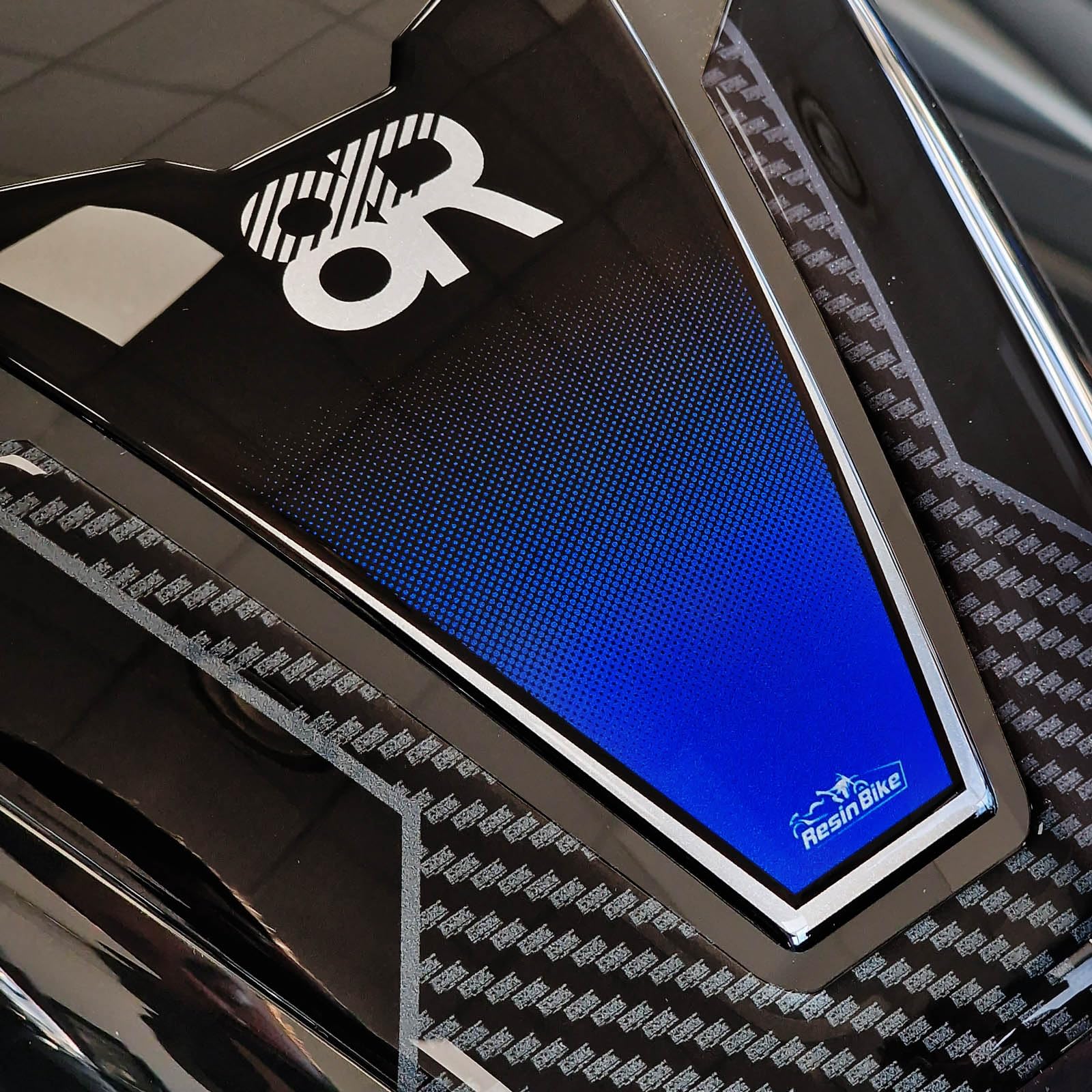 Resin Bike Tank-Aufkleber Für Suzuki GSX 8R 2024-2025 – 3D-Harz-Kleber Zum Schutz & Dekorieren