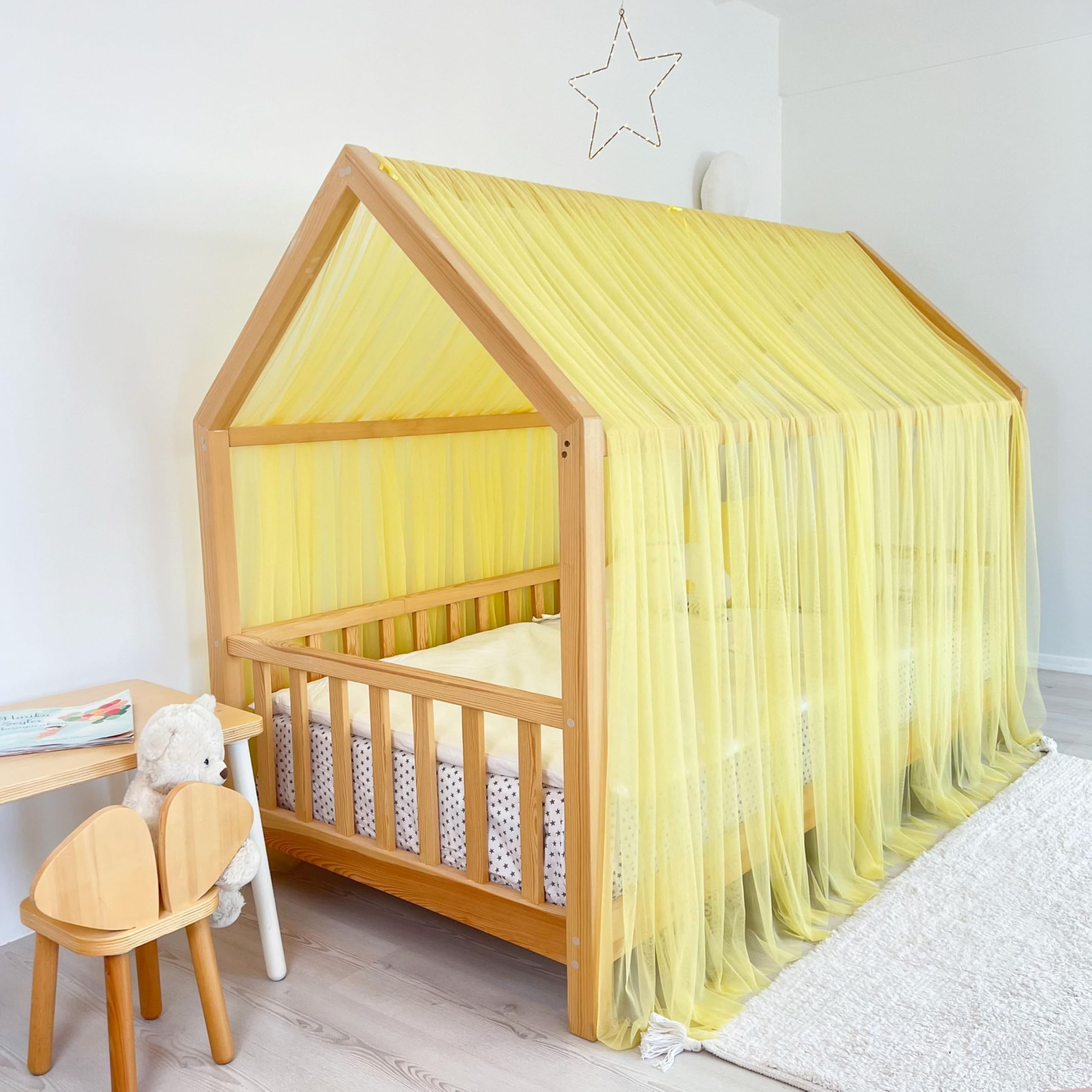 Tenda a baldacchino per letto della cameretta dei bambini, decorazione per pavimento e letto, tenda da gioco in morbido tulle per bambini (giallo, 420 cm, set da 4)