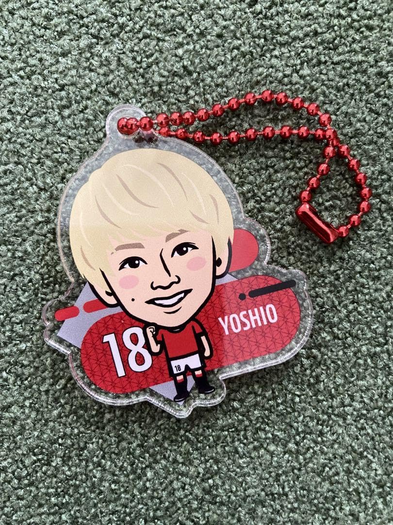 Amazon.co.jp: 浦和レッズ 小泉佳穂 アクリルキーホルダー スタジアム