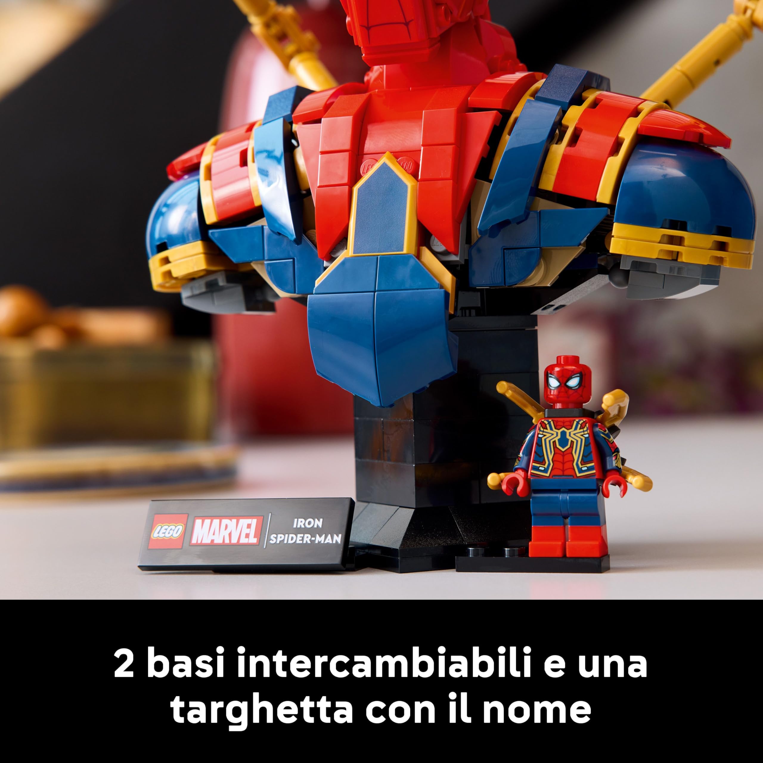 LEGO | Marvel Busto di Iron Spider-Man - Modellino da Esposizione per Adulti con 2 Braccia Mobili, Testa Girevole e Minifigure del Supereroe - Regalo da Collezione per i Fan degli Avengers - 76326 | Set da costruzione per adulti, braccia mobili, testa rot