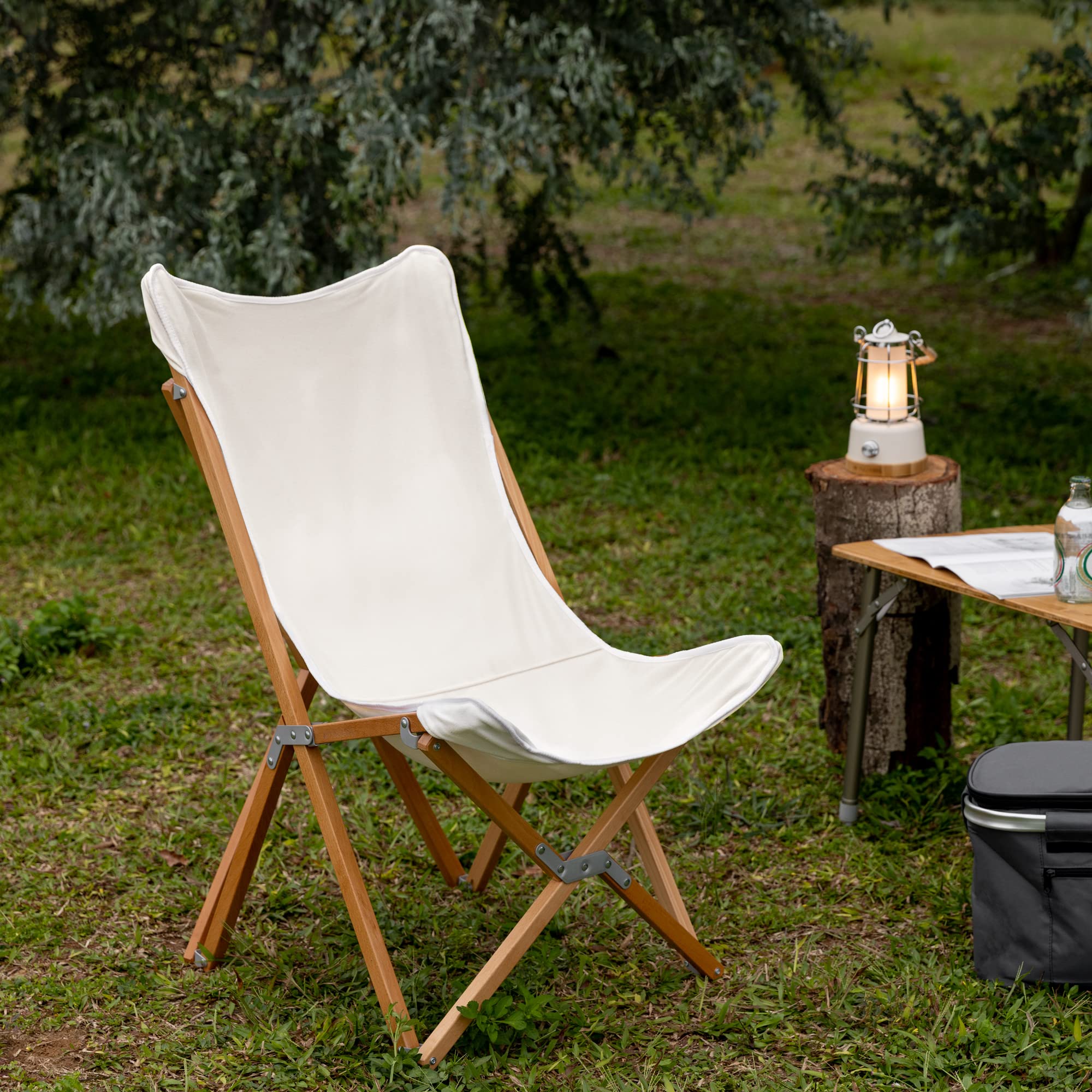 Navaris Holz Klappstuhl mit Leinen Sitzflche - Outdoor Camping Loungestuhl  inkl. Tragetasche - Liegestuhl Garten Lounge Sessel klappbar - Beige :  Amazon.de: Sport & Freizeit
