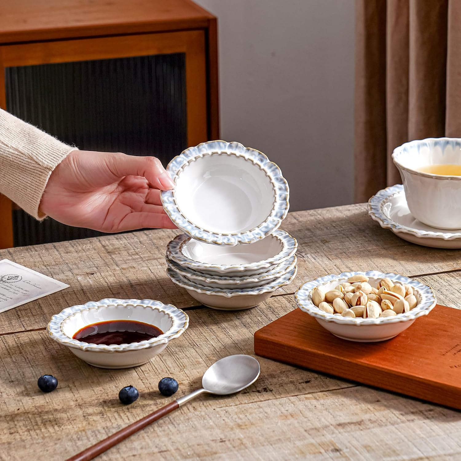 Ceramic Dipping Bowls Sets of 6，Dipping Sauce Bowl Small Bowls for Side Dishes，Soy Sauce, Sushi, Condiments (Blue)