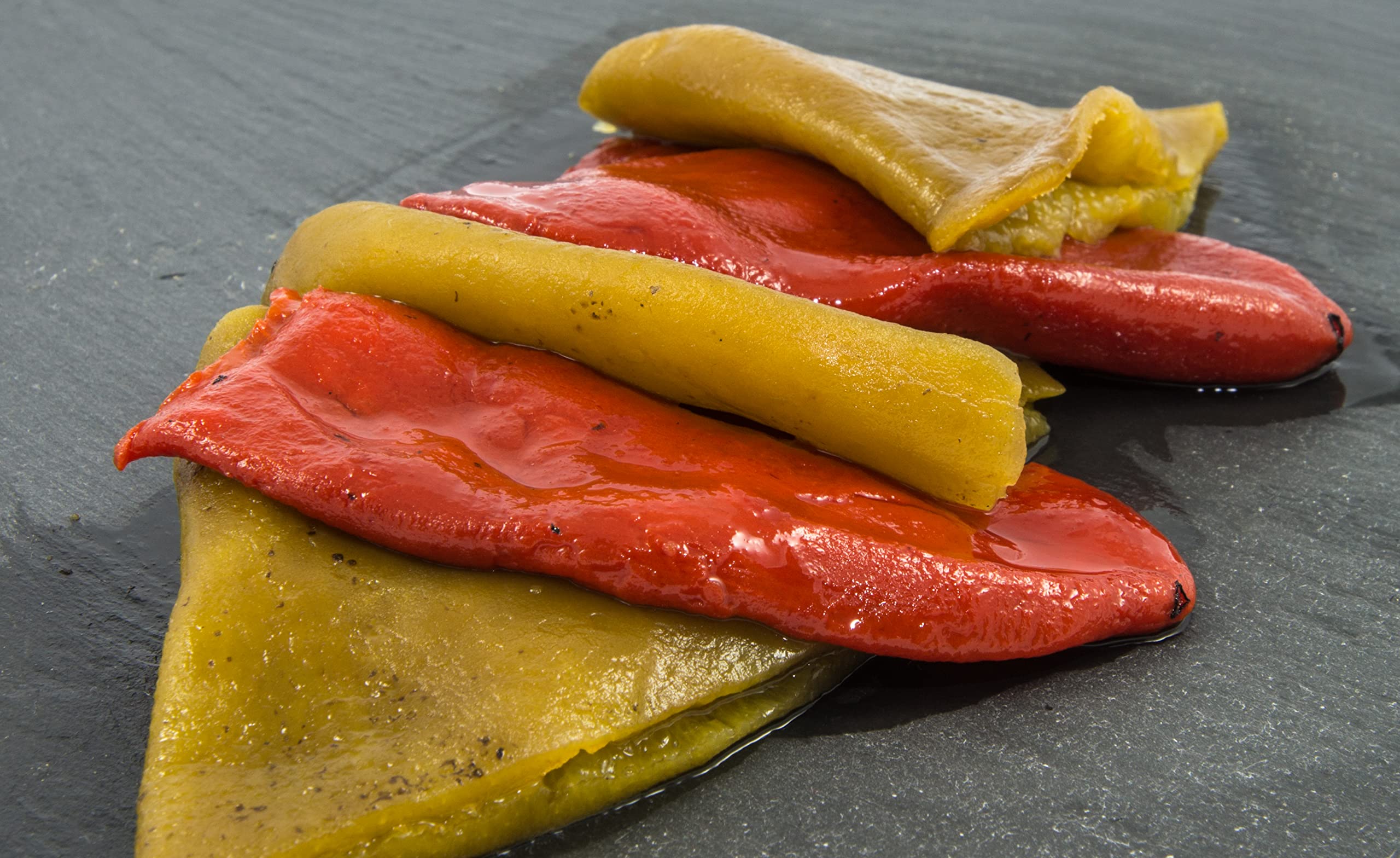 OLMEDA ORÍGENES - Pimientos de Piquillo VERDE 17/22 unidades (Navarra) - Lata 390 gr