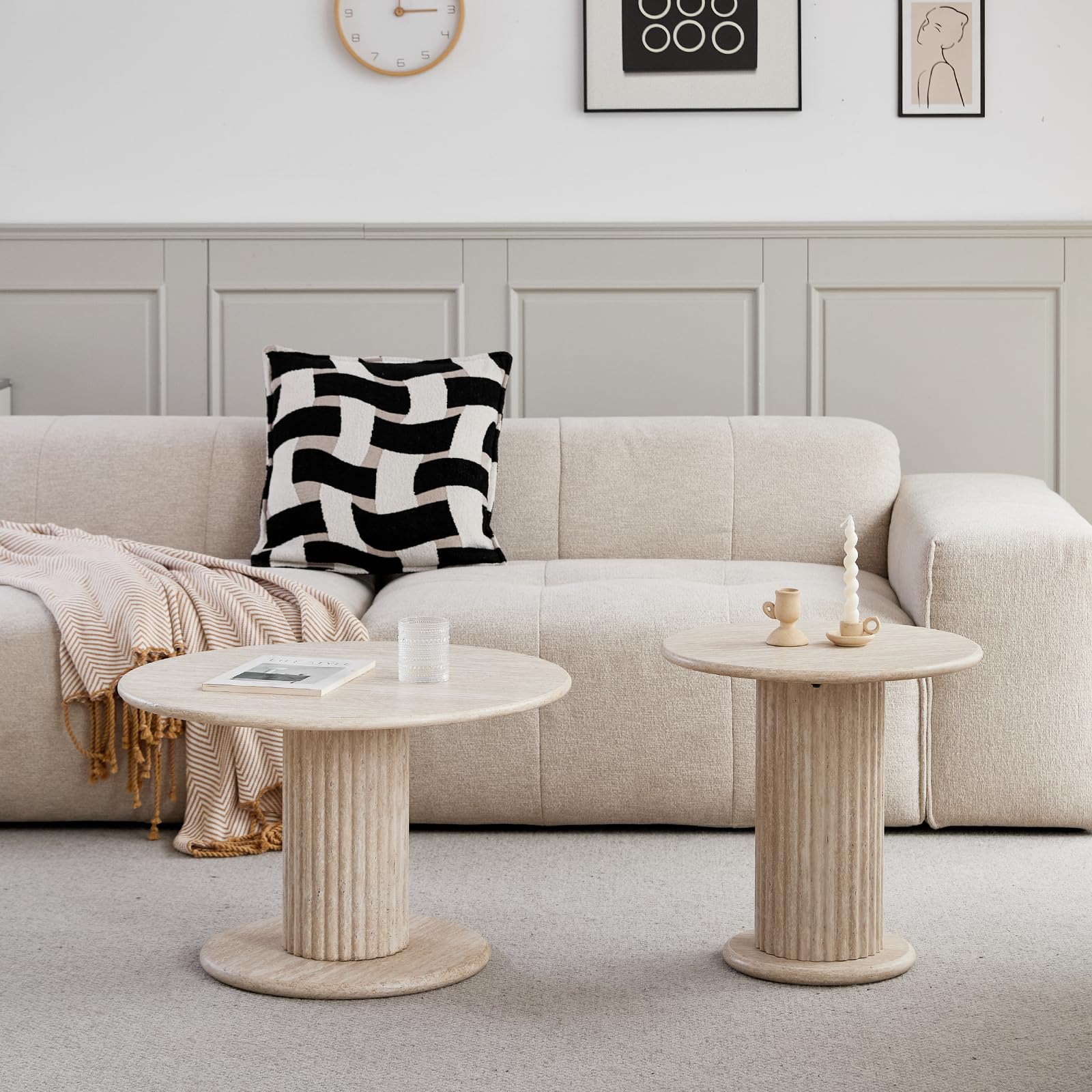 GrandCA HOME Ensemble de 2 Tables Gigognes Rondes avec Pieds Cylindriques à la Base, Effet Imitation Travertin Jaune, Table Basse de Style Minimaliste Moderne pour Salon ou Chambre