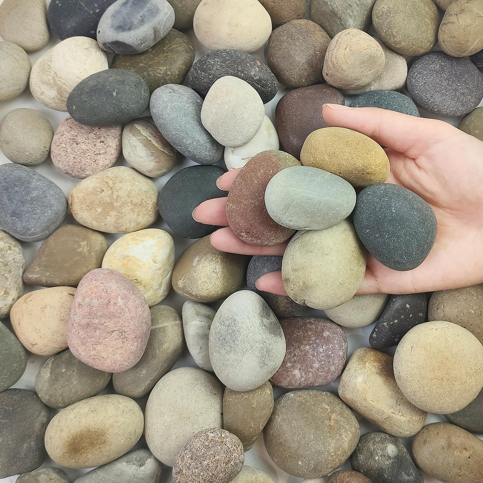 FANTIAN 18 kgs Garden Pebbles, 2-4 cm Decorative Rocks Stones for Plant Pots Garden Aquarium Fountain and Walkways — image 1