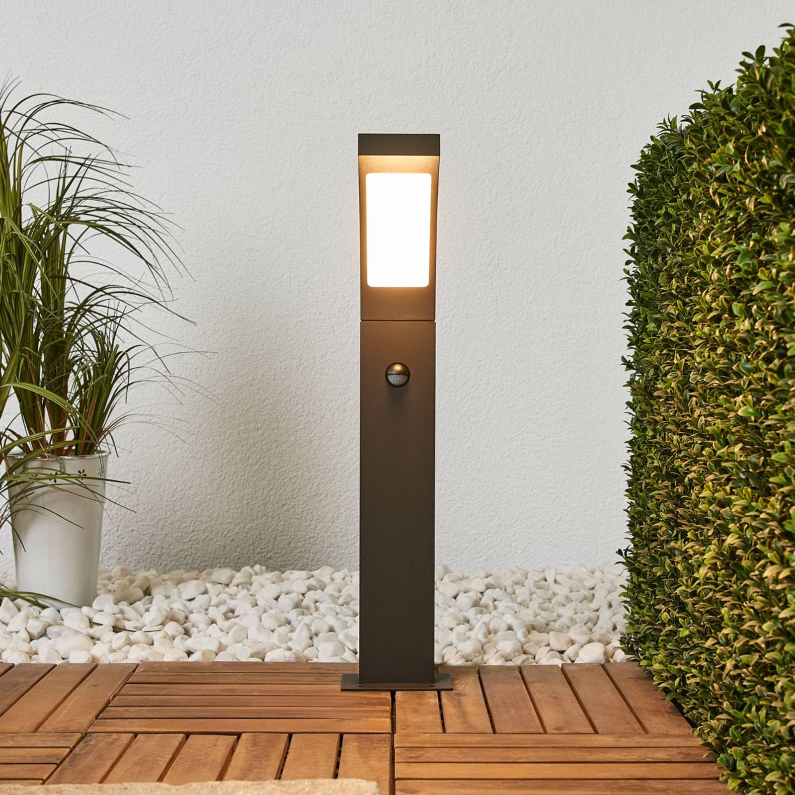 Lucande LED Wegeleuchte mit Bewegungsmelder, Pollerleuchte 60 cm Wegelampe Außenlampe Aussenleuchte Garten Gartenlampe IP54 Außenleuchte