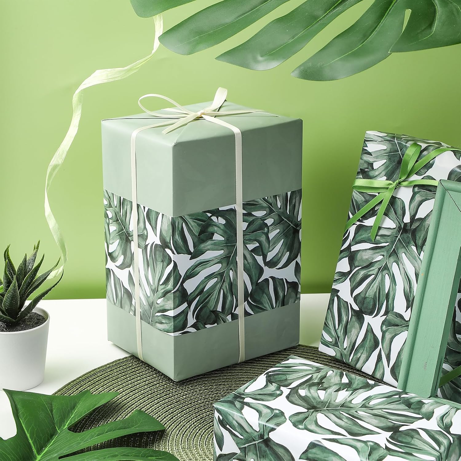 LeZakaa Reversible Wrapping Paper Roll - Monstera Leaf & Solid Green for Summer Holiday, Birthday, Wedding - 17 inches x 32.8 Feet (46.45 sq.ft.) image 5
