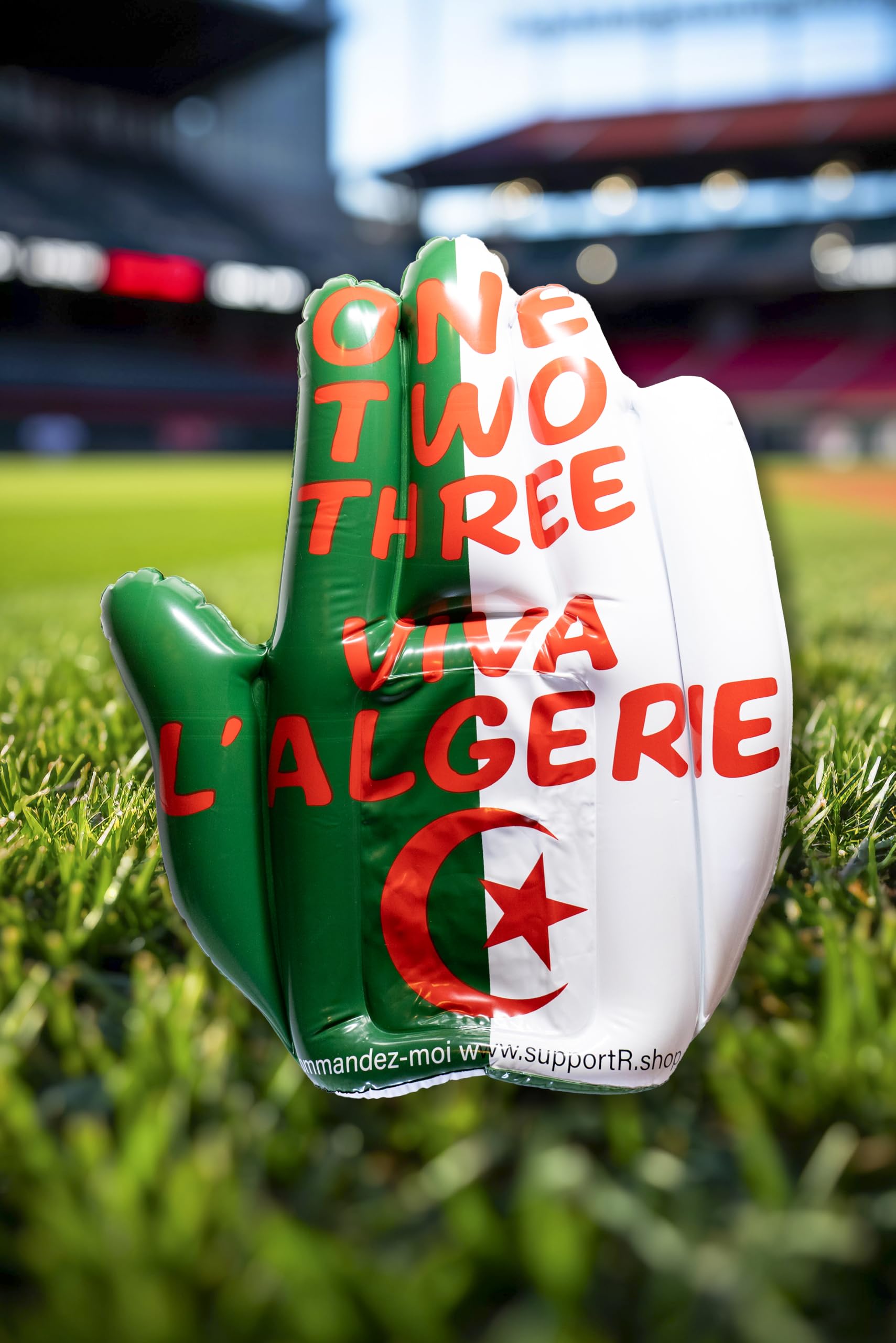 Générique Main Gonflable Algérie – Supporters Football – Taille XXL – Léger, Résistant, Réutilisable – Accessoire de Match, Fans, Coupes & Événements – SupportR