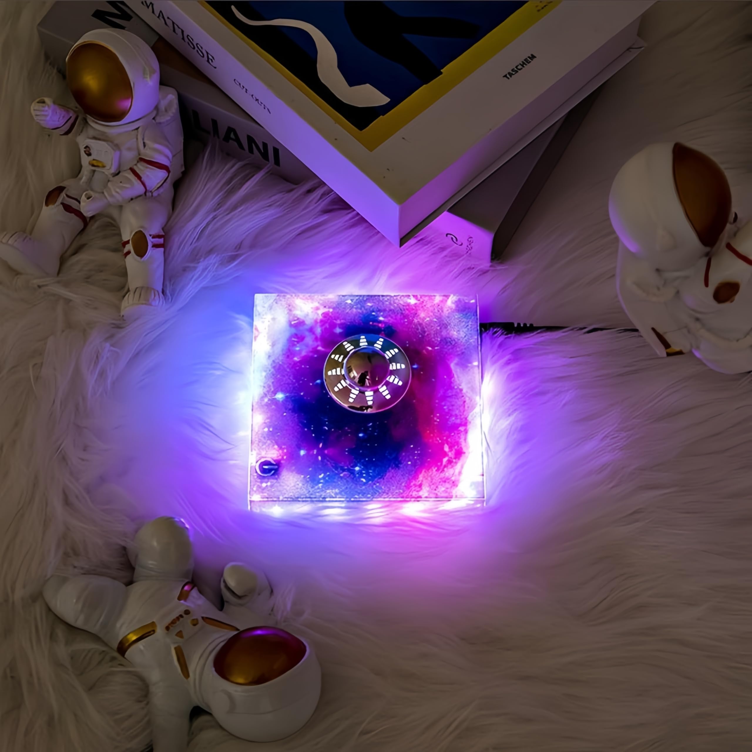 Lampada UFO levitante, luce galleggiante RGB Galaxy, display decorativo levitazione, gadget cool per scrivania, camera, ufficio, luce rotante automatica a 360 gradi, regalo unico per bambini e