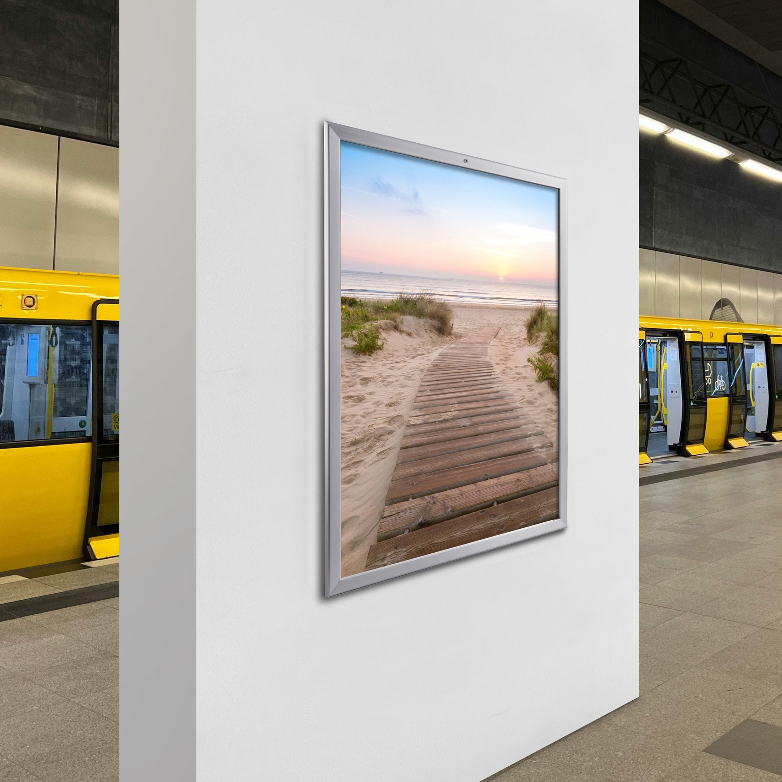 SPRINTIS Klapprahmen A1 wetterfest, abschließbar, Silber,DIN-A1-Rahmen aus Aluminium mit 32 mm Profil, Plakatrahmen fürAußenbereich