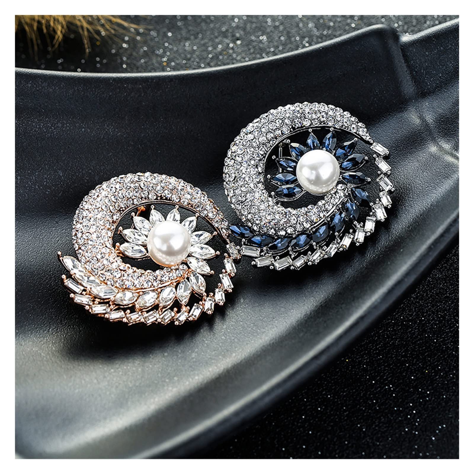 Blumen-Legierungs-Kristallfrauen-Abnutzungs-Brosche mit Diamant-Schmuck-Corsage