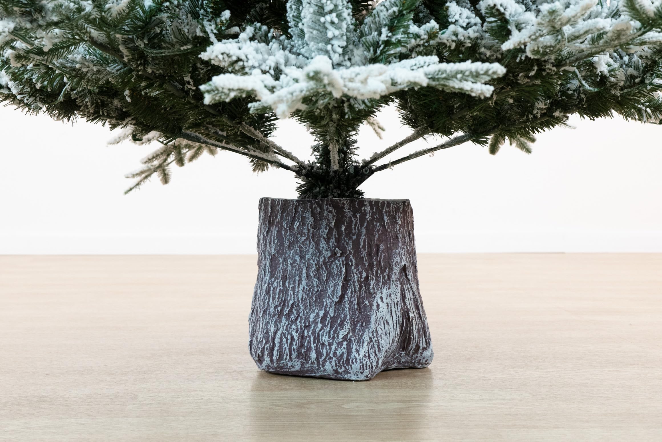 BOP Albero di Natale Innevato NewArtemide 180 cm, con Base Tronco Incorporata, Fogliame in PE Real Touch e PVC, Borsa Omaggio, Apertura ad Ombrello