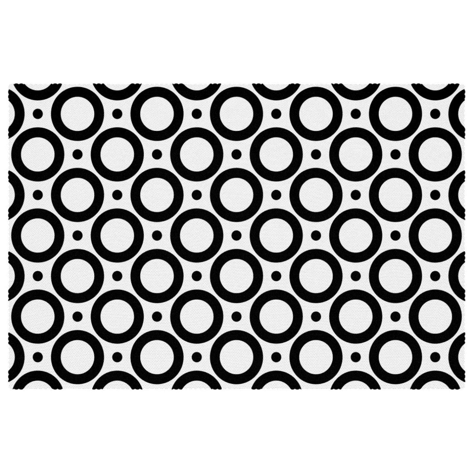 Sets de table ronds noirs à pois : finies les taches et rayures sur la table