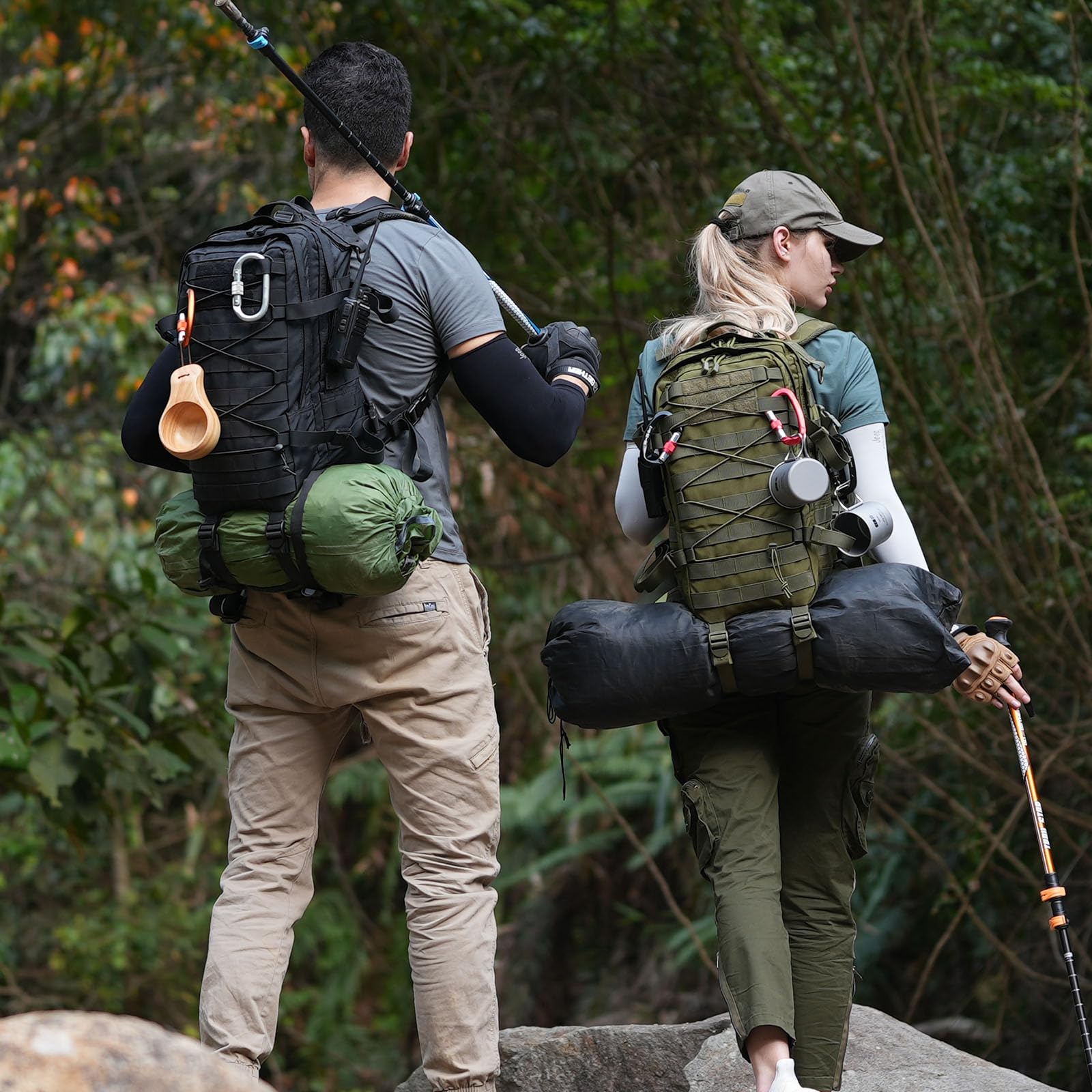 Sac à Dos Militaire Tactique 20L Molle Multifonction Plein Air Randonnée Trekking Cyclisme Fitness Noir
