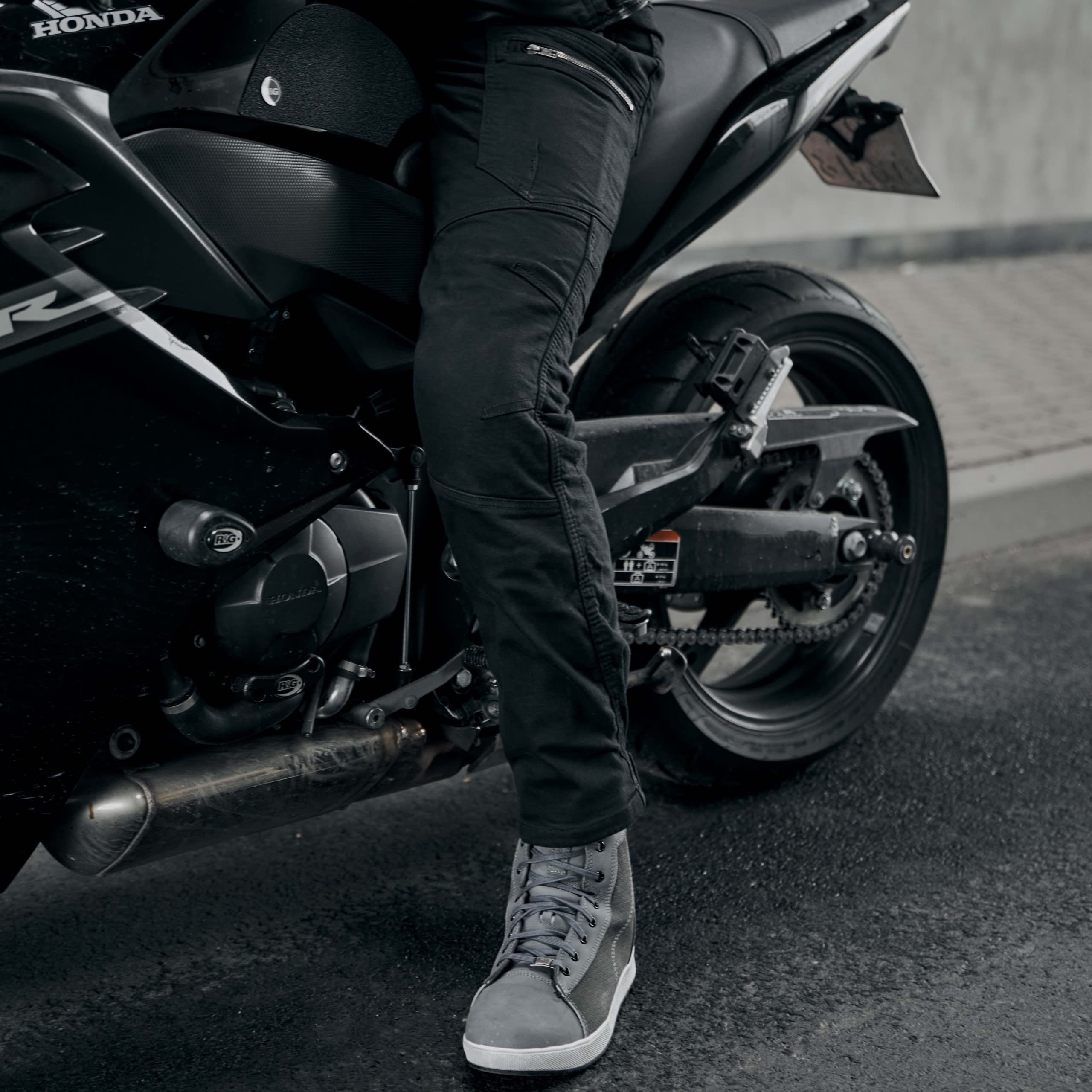 REBELHORN Urban III MotorradJeans Motorrad Hosen Herren | Aramidfaser Futter | Knie und Hüft Protektoren Stufe 2 | Belüftungslöcher | Lose Passform Motorradhose mit Protektoren