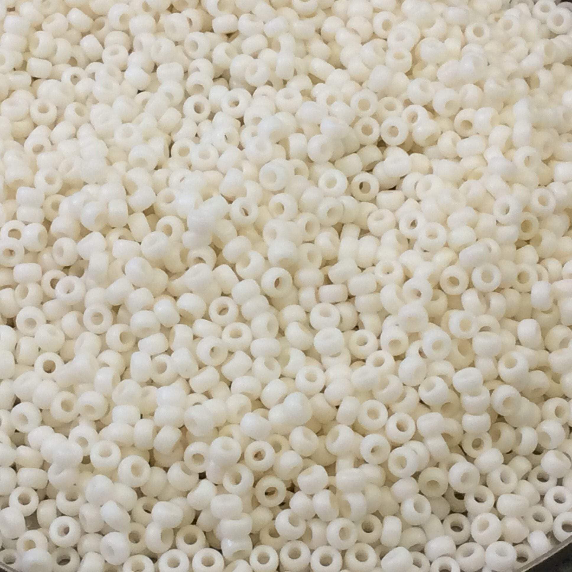 Cream Matte Opaque Miyuki 11/0 rocailles Glass Seed Beads 24 Grams