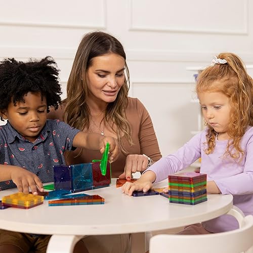 Miniatura 11 de ECR4Kids Juego de mesa Bentwood y sillas con respaldo curvo, muebles para niños, lavado blanco, 5 piezas