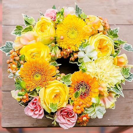 Amazon フレッシュリースアレンジメントmサイズ 生花 リース型アレンジメントフラワー ギフト サプライズ お誕生日 お祝い 母の日 指定日配達 プライムお急ぎ便 Primeお急ぎ便 明るい感じ フラワーアレンジメント オンライン通販