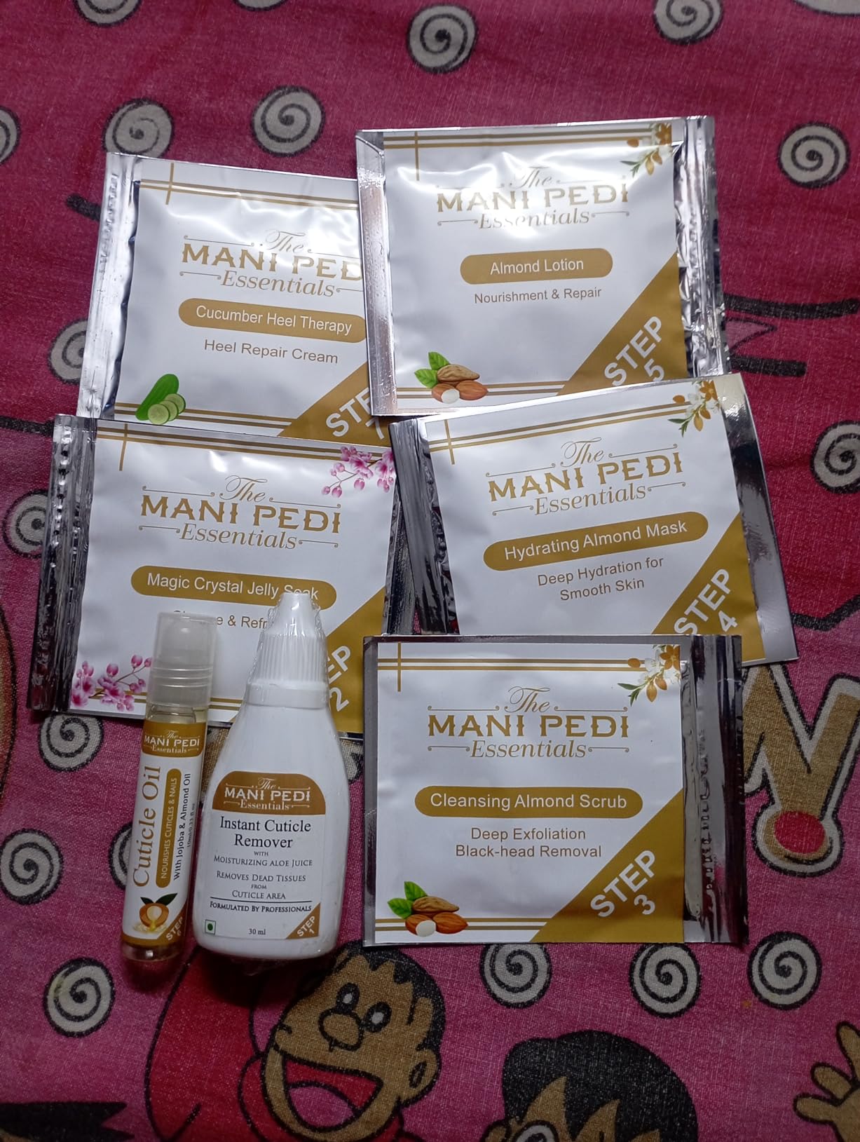 THE MANI PEDI ESSENTIALS 7 Step Manicure-Pedicure Kit for women ...