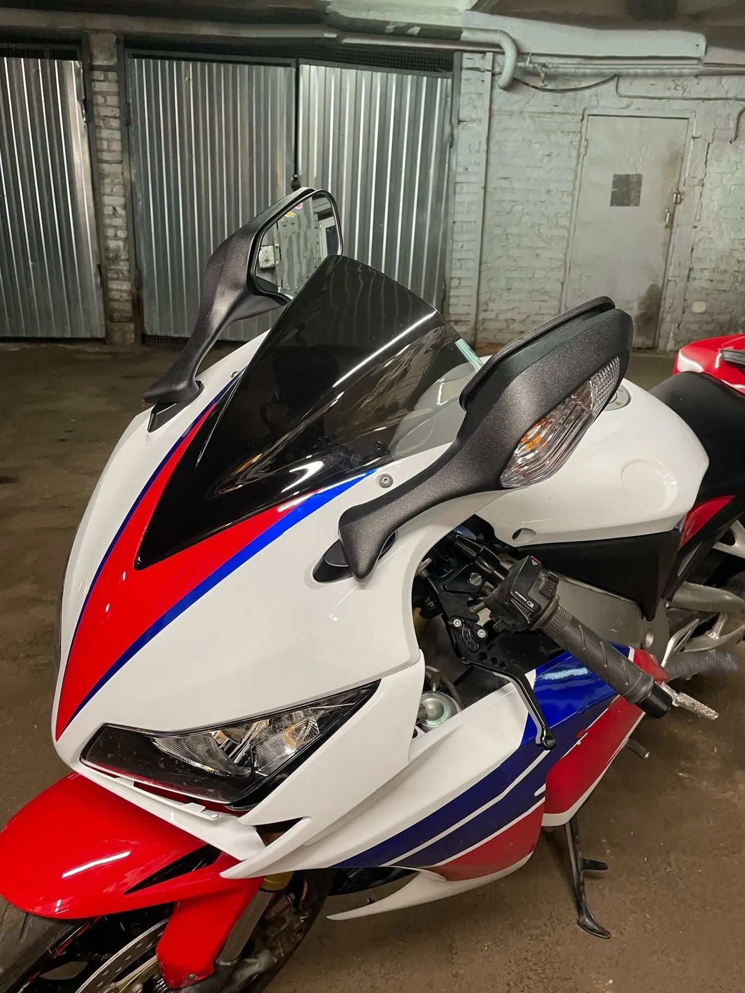 ROXTAN Specchietti per Honda CBR1000RR CBR 1000 RR 2008 2009 2010 2011-2016 Moto Specchietti Retrovisori W/LED Indicatori di Direzione Specchietto Retrovisore con Indicatori di Direzione (Color : C