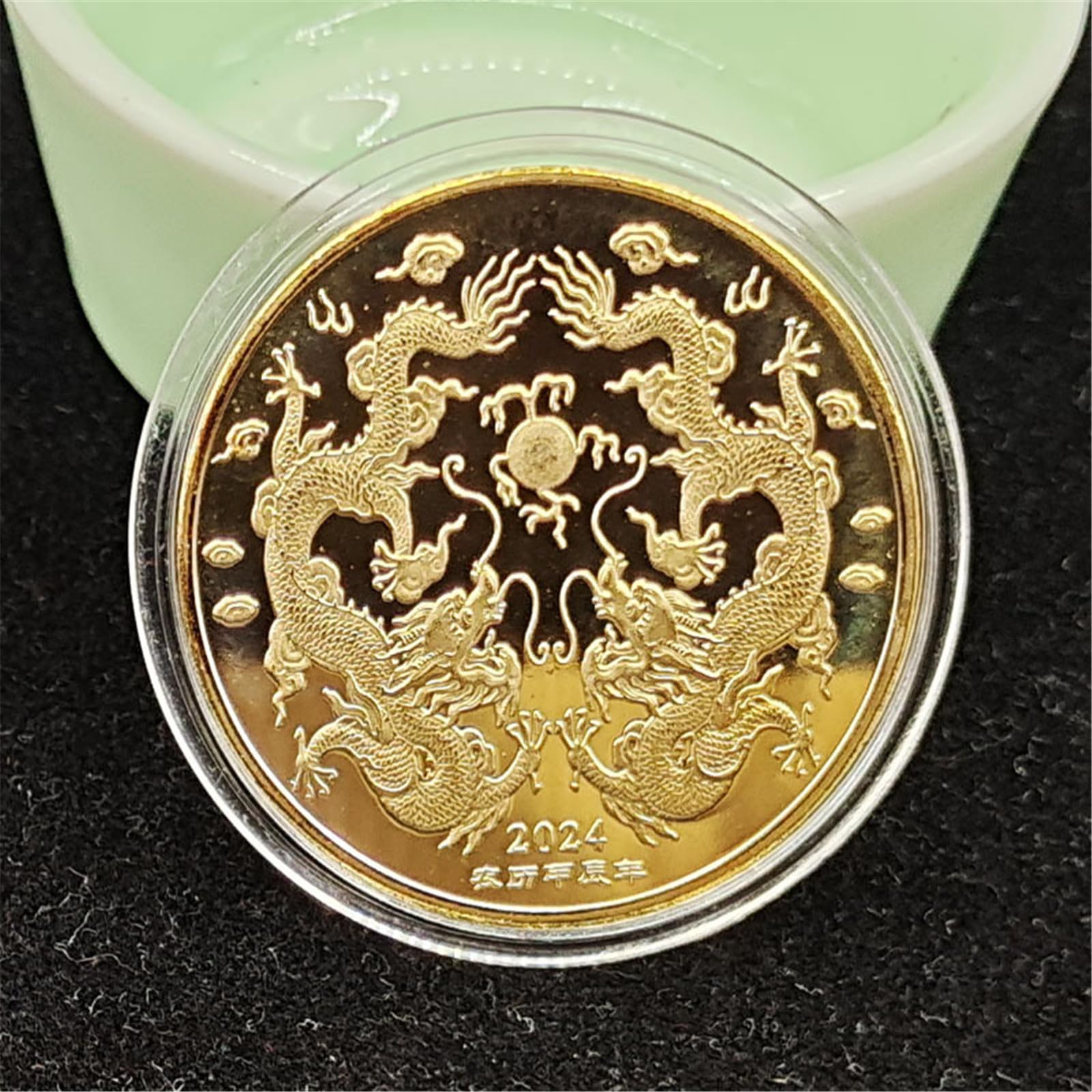 Pièce de Collection 2024 Année du Dragon Médaille commémorative du Zodiaque Chinois Plaqué Or et Argent Pièce de Collection Souvenir des mascottes Chinoises
