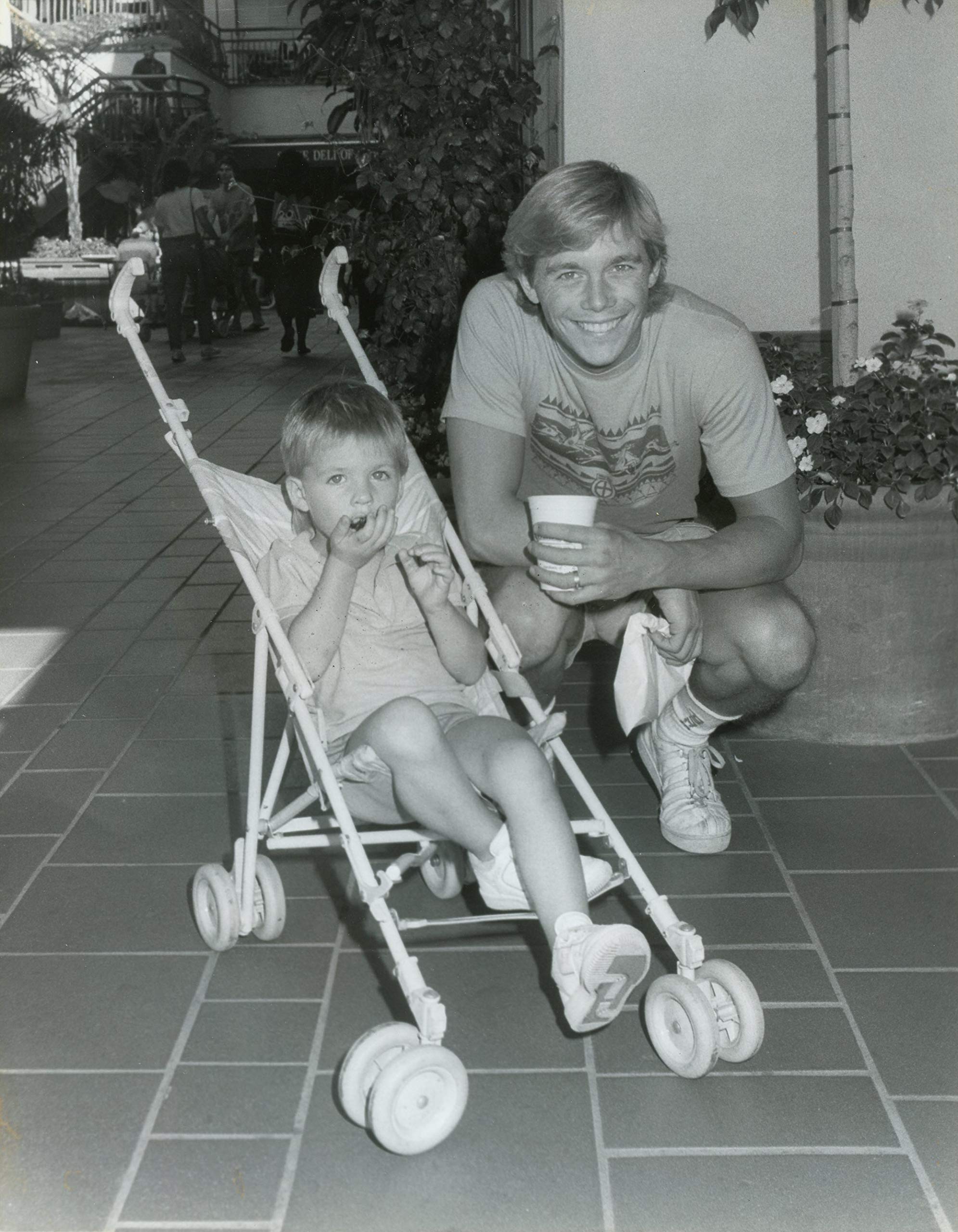 Christopher Atkins 7x9 ORIGINAL Photo #V0062
