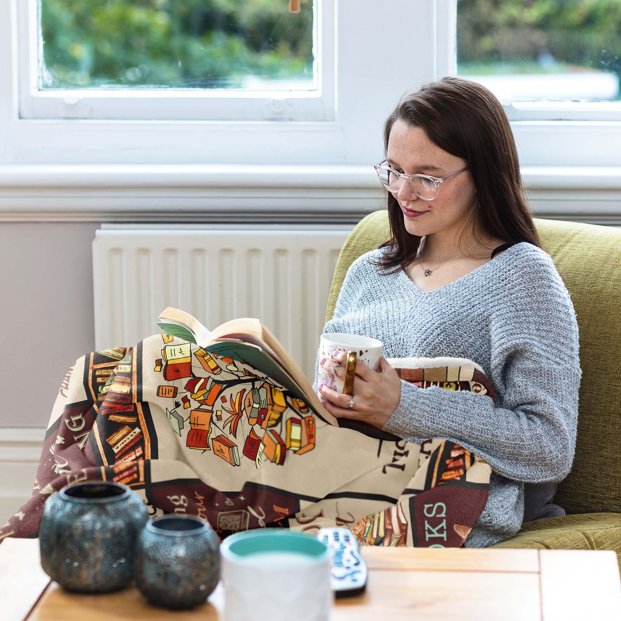Parcae Book Lover Blanket - Reading Gift for Women/Men, Librarian, Bookish Enthusiasts - 150x130CM, Multicolored - Image 2