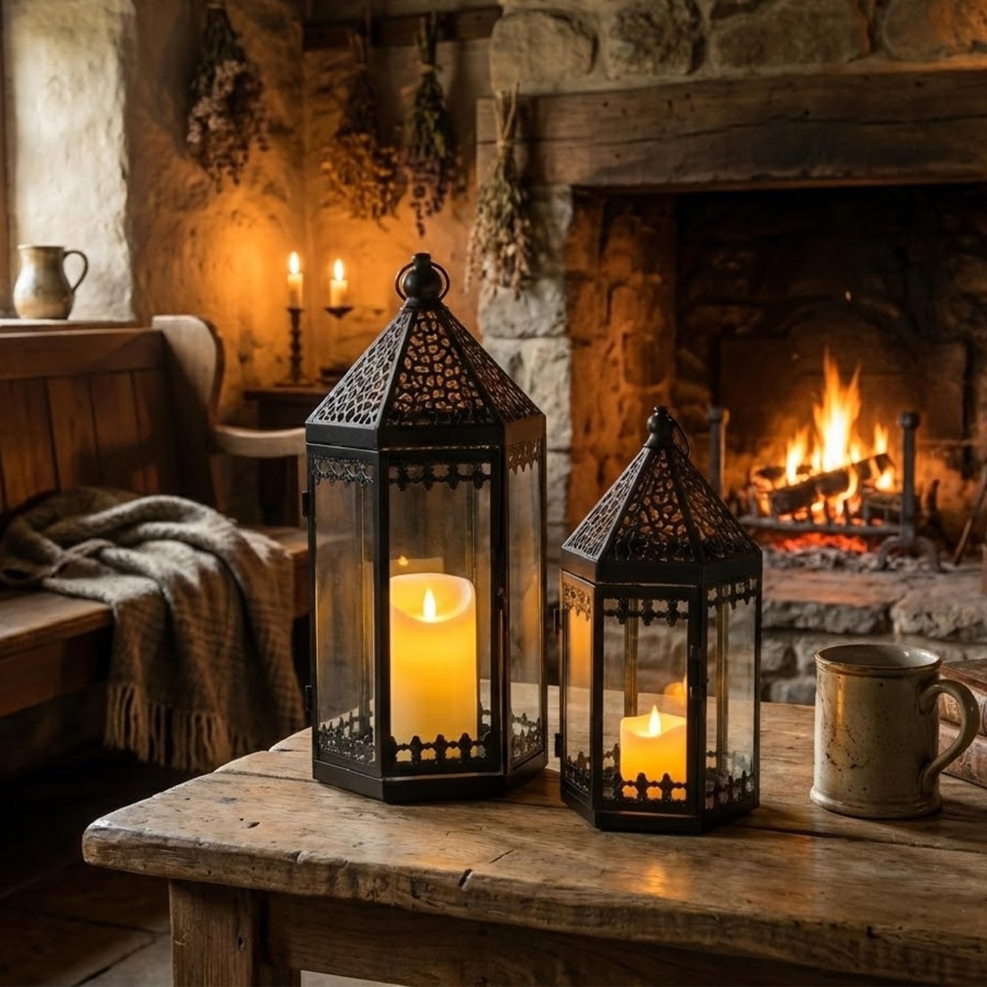 TRIROCKS 2er Set Dekorative Laternen 40/30 cm hohe Metall-Kerzenhalter Windlicht zum Aufhängen mit gehärtetem Glas für Innen Außenbereich Heimdekoration Garten Terrasse Partys Hochzeiten (Schwarz)
