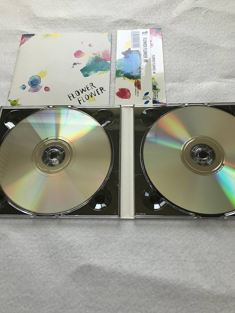 YUI  flower flower CD DVD 未開封 YUI flower flower CD DVD 未開封 Amazon.co.jp: 実(初回生産