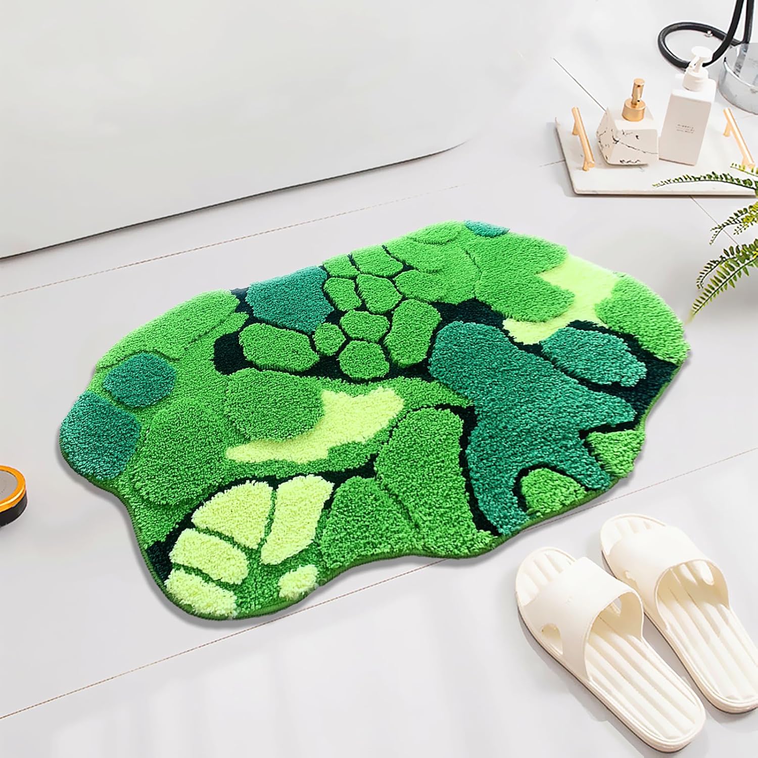 UKELER Cute Moss Bathroom Rugs Shaggy Washable Green Moss Bath Mat for Bathroom Non Slip Absorbent Bath Rugs for Shower, Tub, Sink, Toilet, Entry Way, 31''×20''
