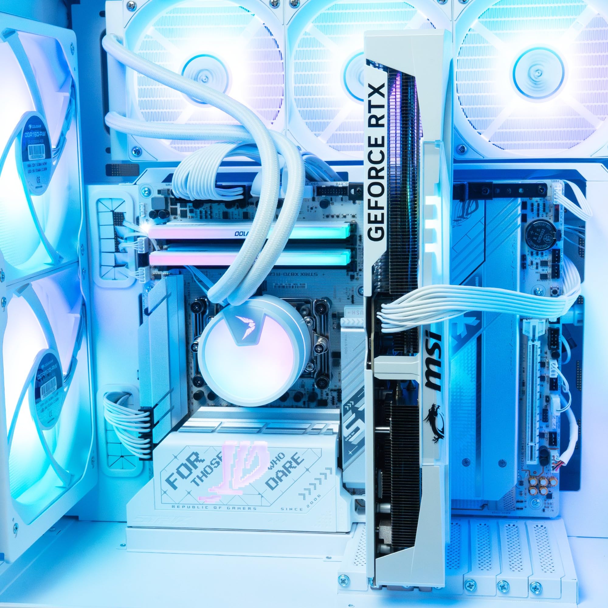 Epical-Q PC Gaming WhiteSigma EVO AMD Ryzen 9 9950X3D, 32GB, 2TB SSD NVME, RTX 5080 + Windows 11 Pro