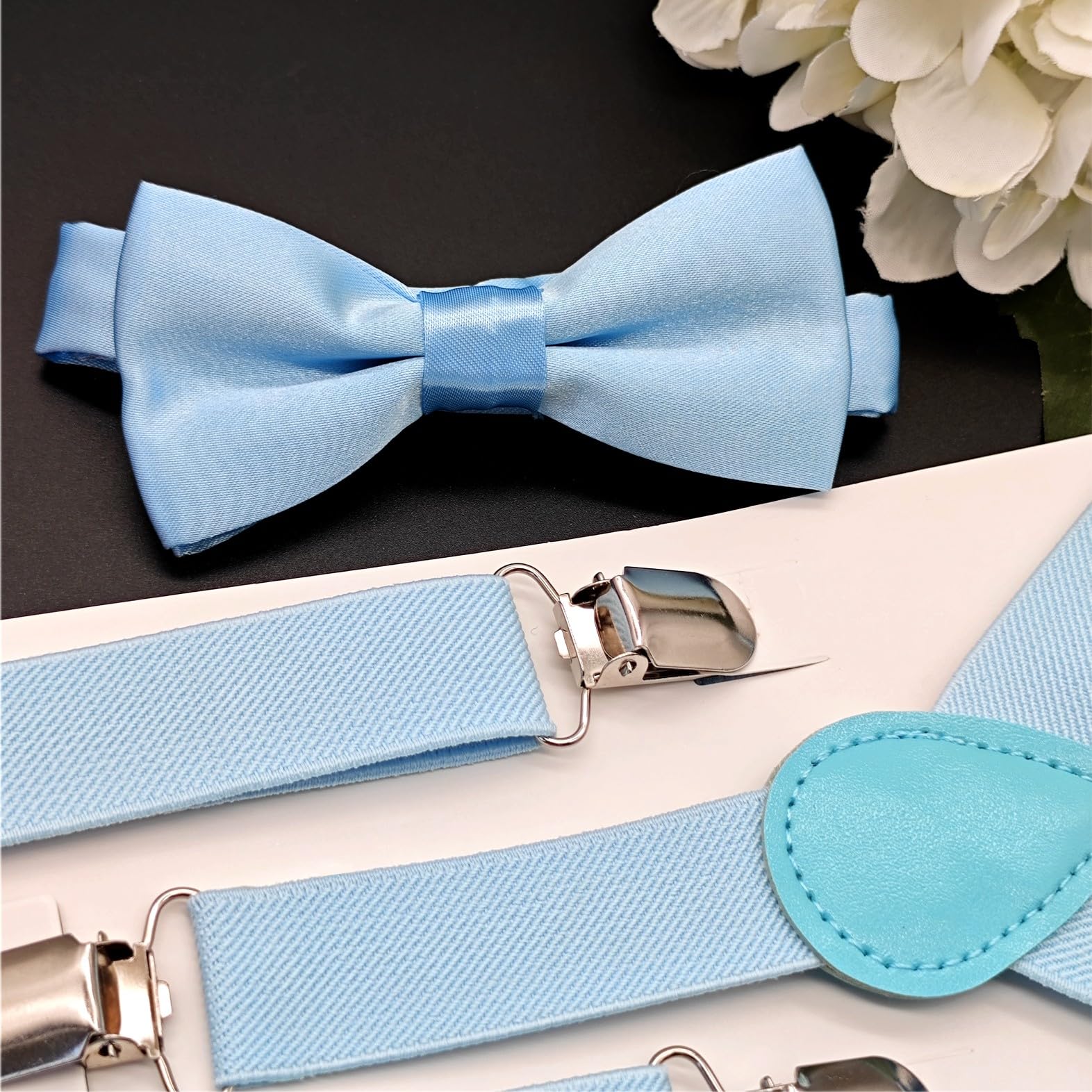 JZK Conjunto pajarita y tirantes azul claro para niños menos 135 cm, ajustable con clip forma Y tirantes con pajarita azul cielo para infantil pequeños, para bodas, fiestas