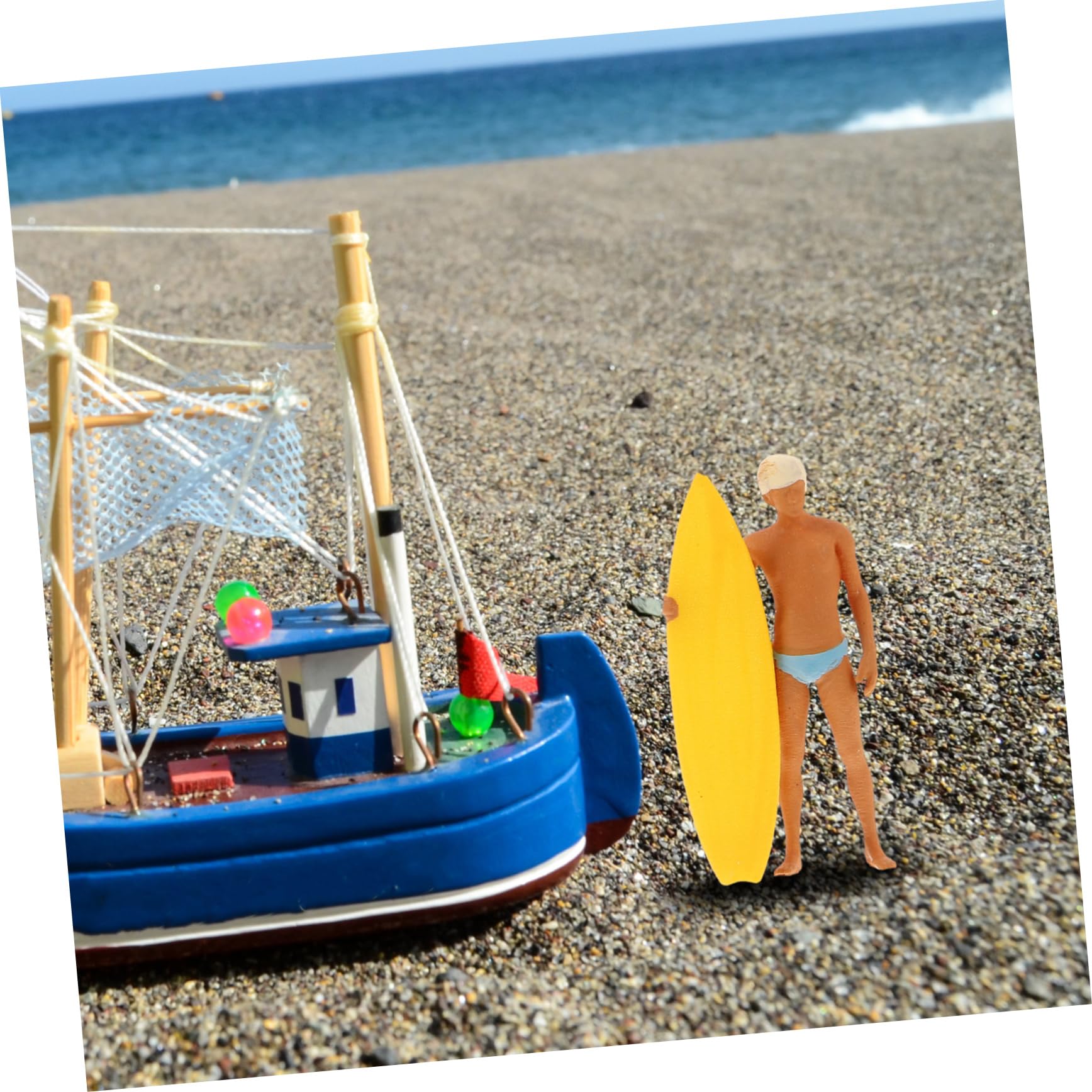 Toddmomy Figurine de Surfeur 1:64 en Résine, Modèle de Garçon de Plage à Collectionner, Décor pour Fête de Plage et Micro-Aménagement Paysager Toddmomy Figurine de Surfeur 1:64 en Résine, Modèle de Garçon de Plage à Collectionner, Décor pour Fête de Plage et Micro-Aménagement Paysager