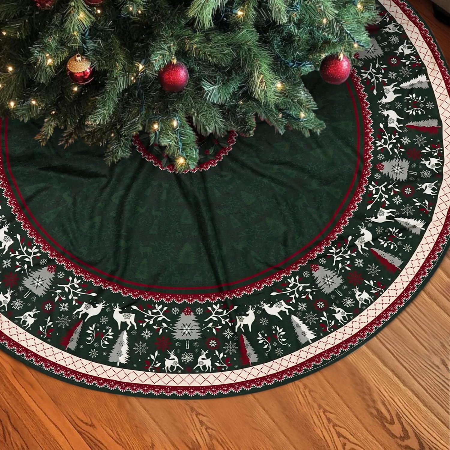 Christmas Tree Skirt 48 Inches Xmas Winter Holiday Party Tree Mat Skirts, Perfect for Christmas Holiday Indoor Outdoor Home Decoration(Red & Green)