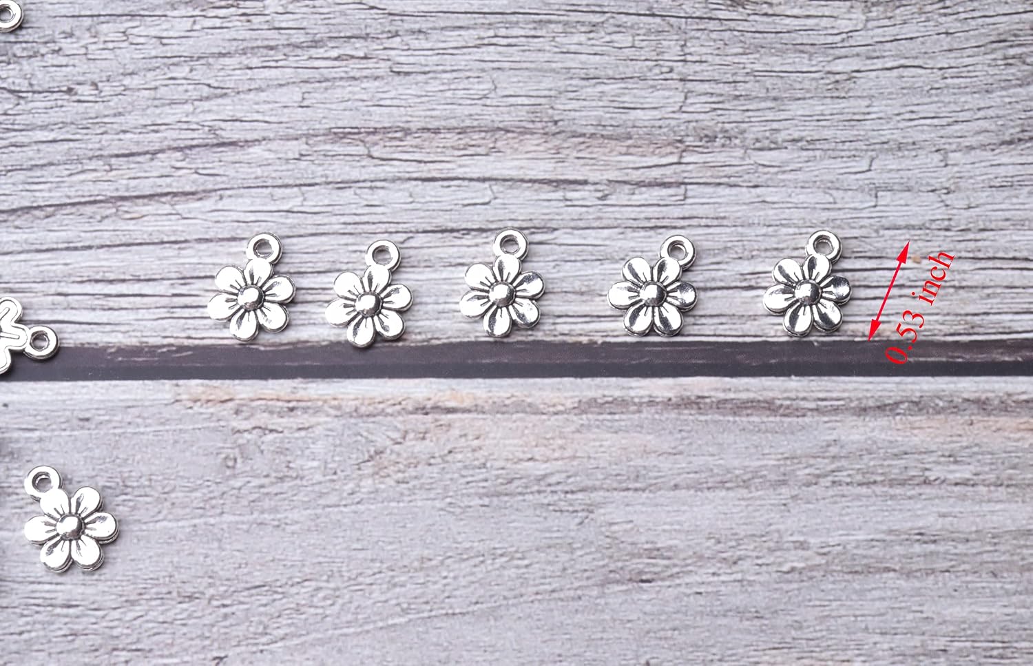 Ruwado 50 Pcs Little Flowers Charms Metal Vintage Cute Vintage Small Flower Pendants for Jewelry Making Kit Bracelet Necklace DIY Making Crafting Project Accessories Supplies (Silver)