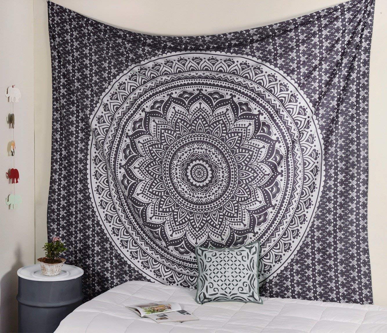 Aakarshan Ombre Silver Black Twin Mandala Tapestry Bohemian Wall Hanging, Psychedelic Wall Art, Dorm Décor Beach Throw, Indian Wall Tapestries Art (Ombre Silver Black Twin)